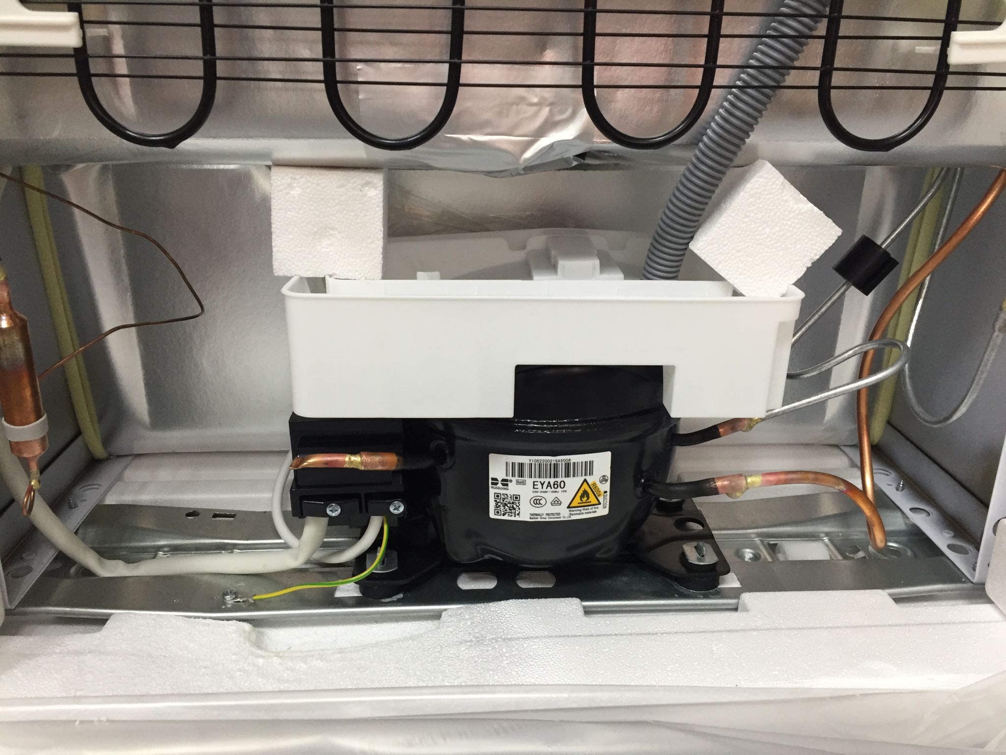 Холодильник Beko RCSK250M00W 7388210001 — купить по низкой цене в ...