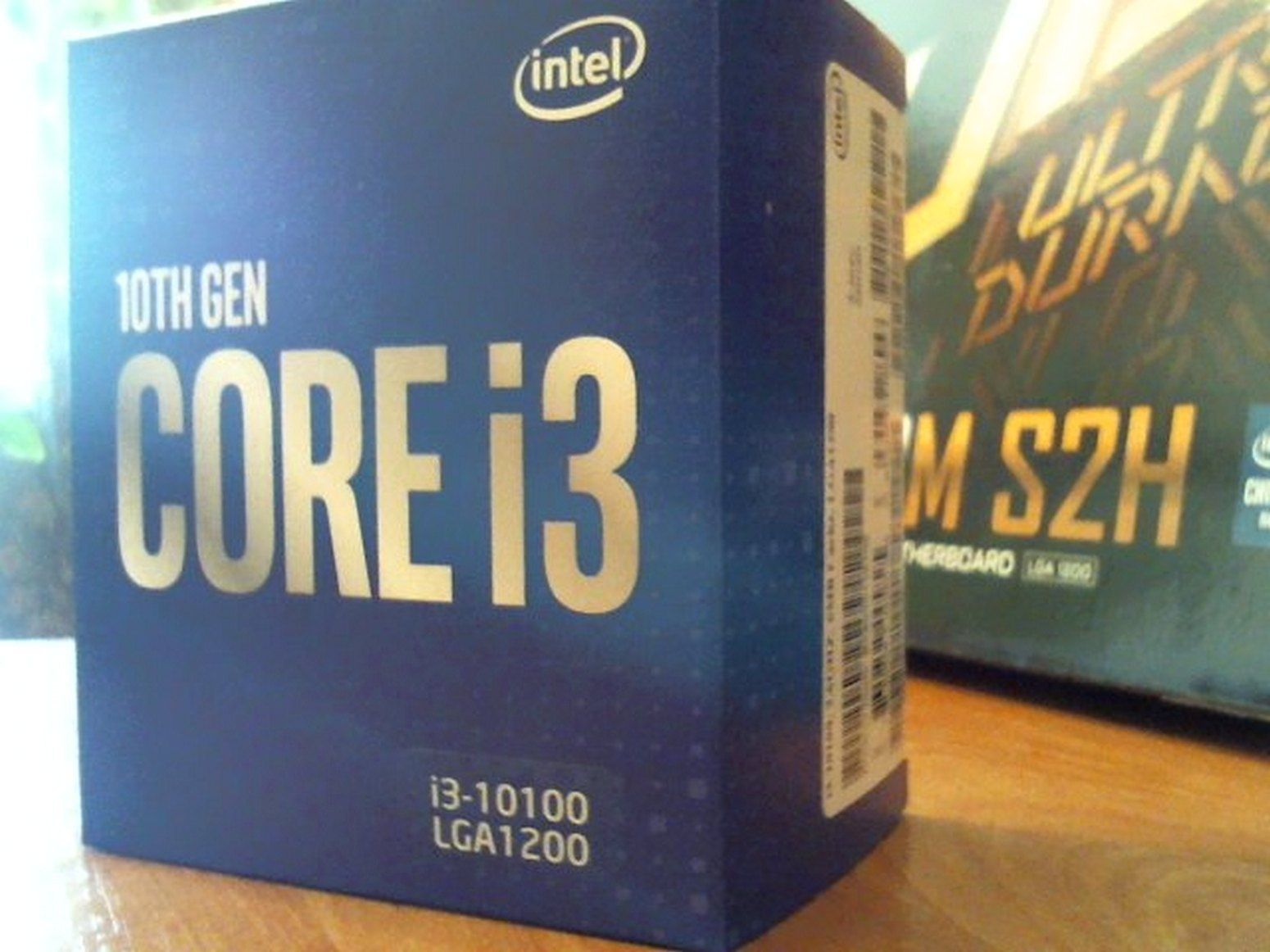 Intel core 10100f. Процессор Intel Core i3-10100f. Процессор Core i3 10100f Box. Процессор Intel Core i3 10100f, LGA 1200, Box. Intel Core i3-10100 lga1200 OEM.