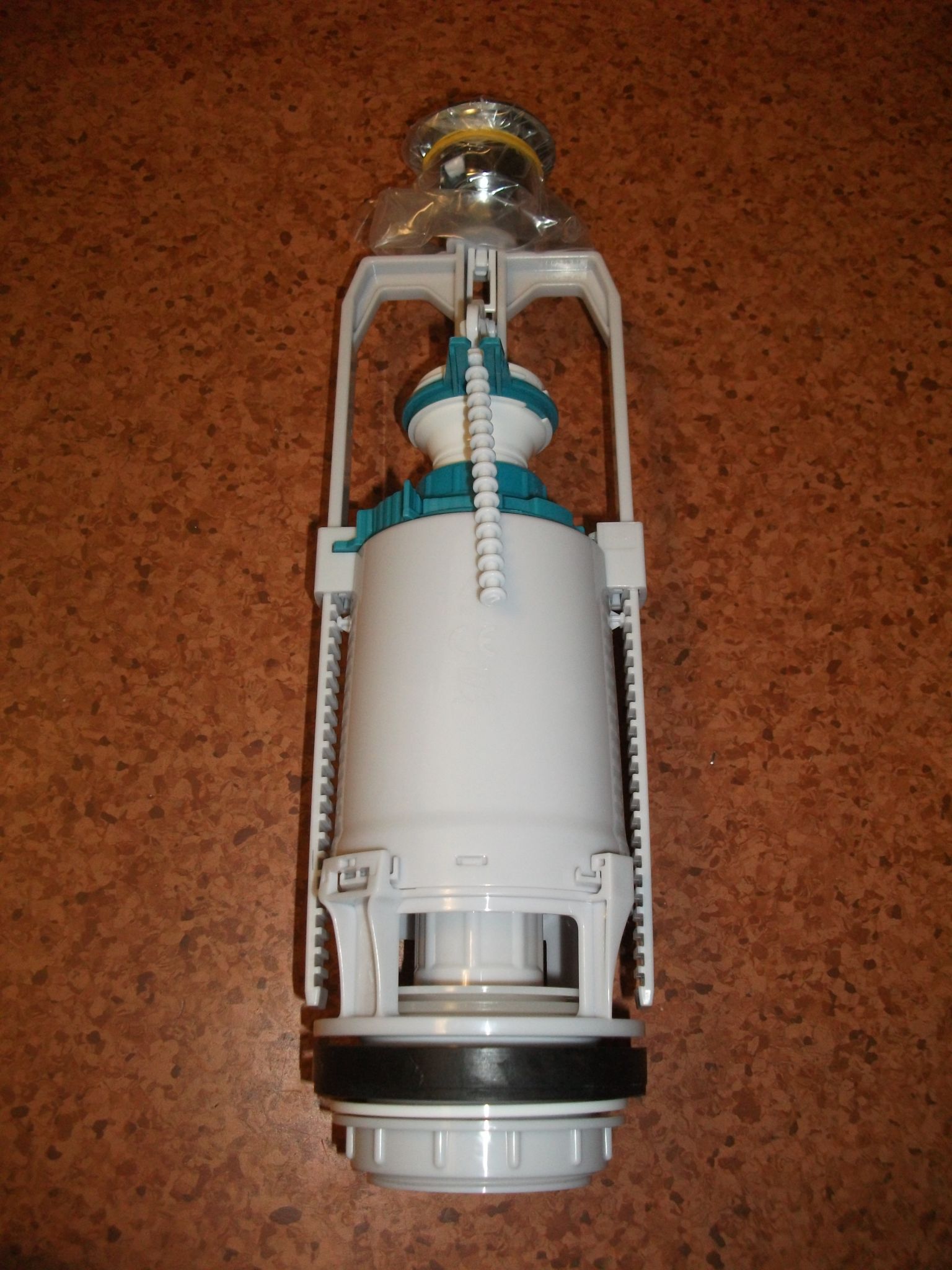 Арматура IDDIS F012400-0004 одноуровневая с нижним подводом воды (тип А ...