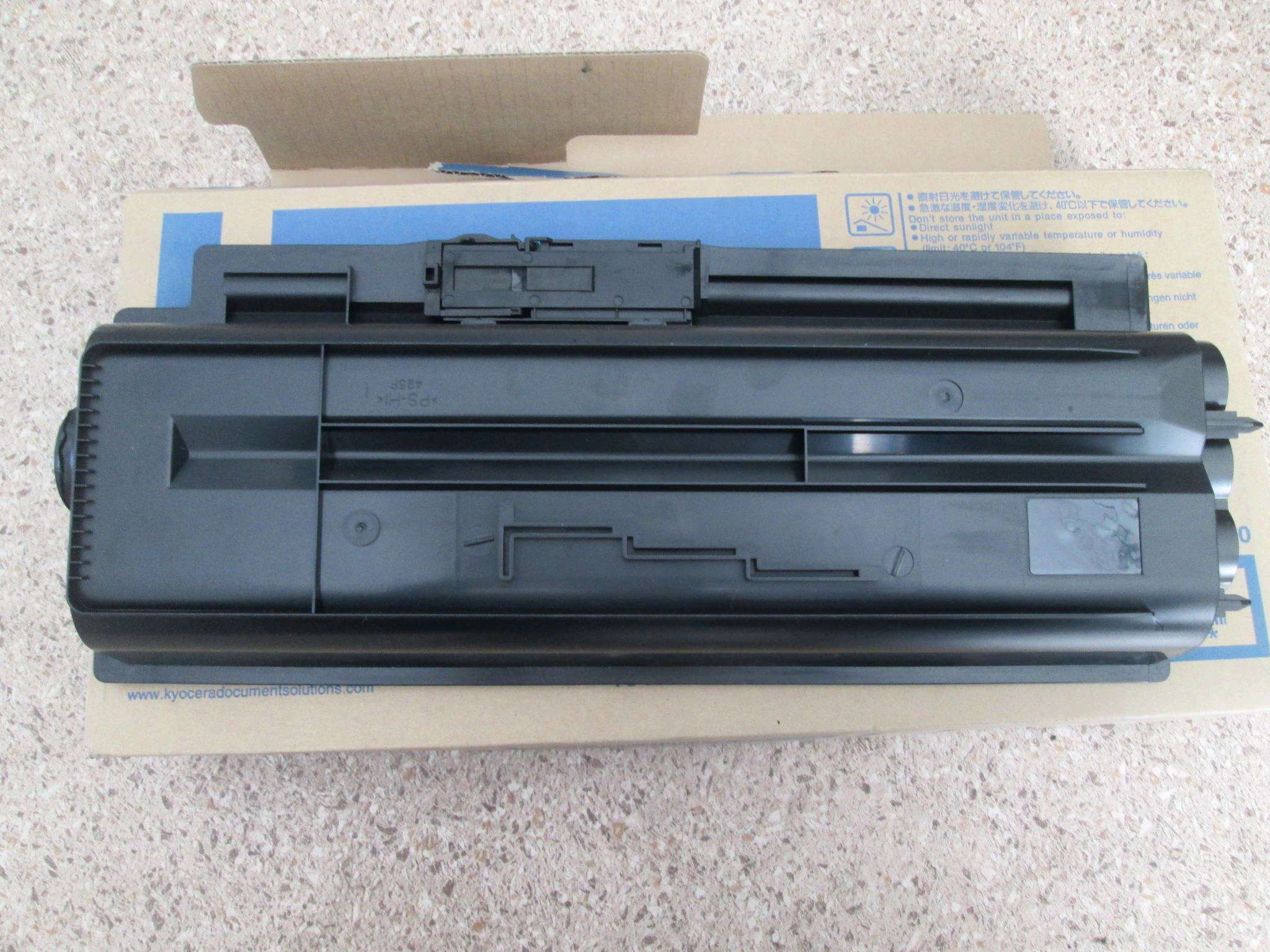 Картридж для kyocera tk-475. Kyocera 6525 картридж. Kyocera 475 картридж. Tk-475. Картридж для kyocera tk-475.