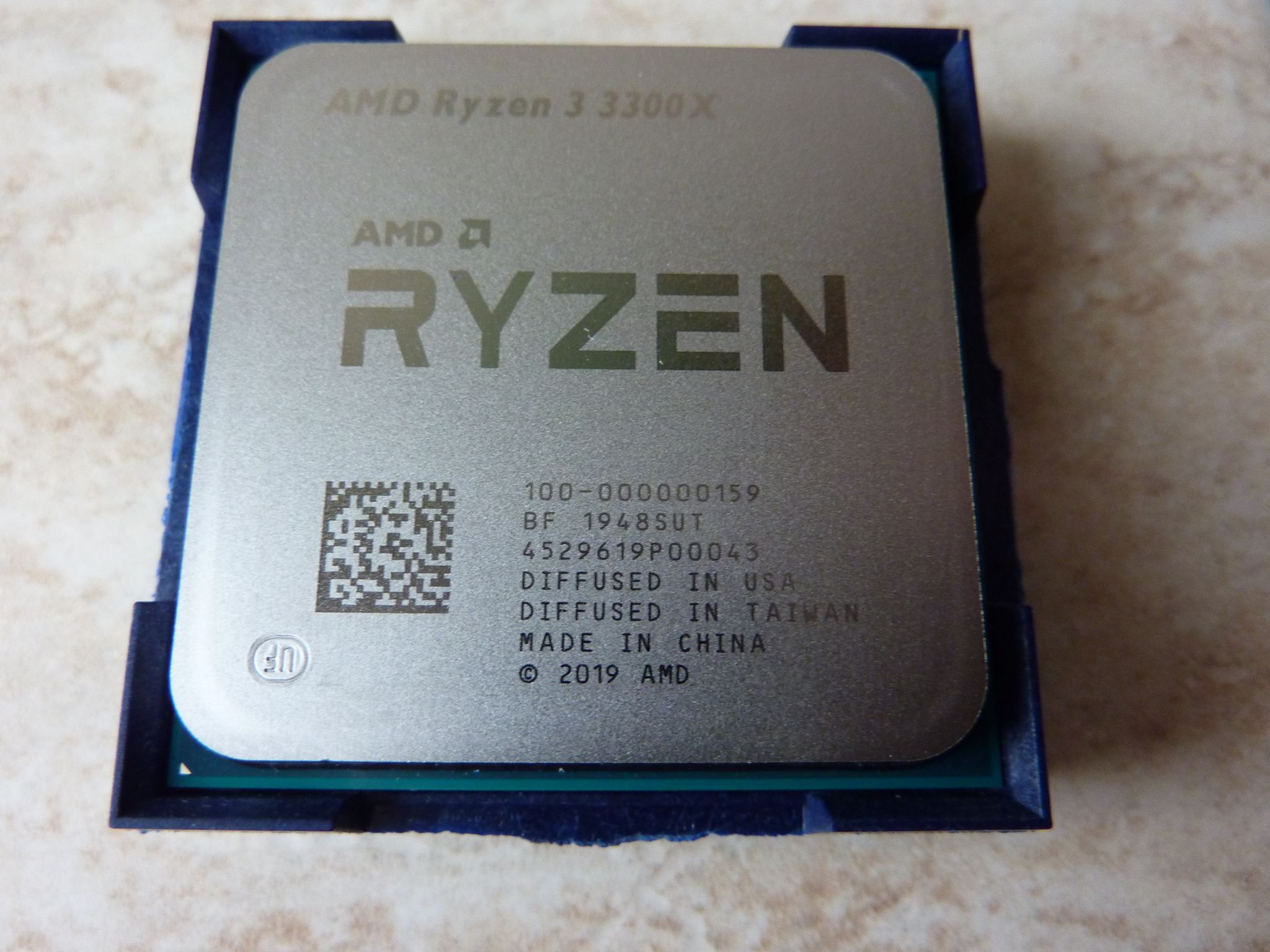 Райзен какой сокет. Процессор AMD Ryzen 5. AMD Ryzen 3 3300x. Процессор AMD am4 Ryzen 3 3300x. Процессор AMD Ryzen 3 3200g Box.