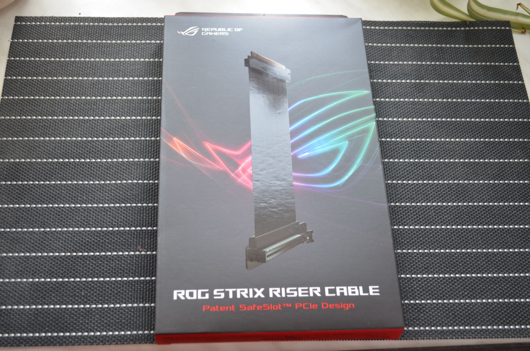 Райзер Asus RS200 ROG STRIX RISER — купить по низкой цене в интернет ...