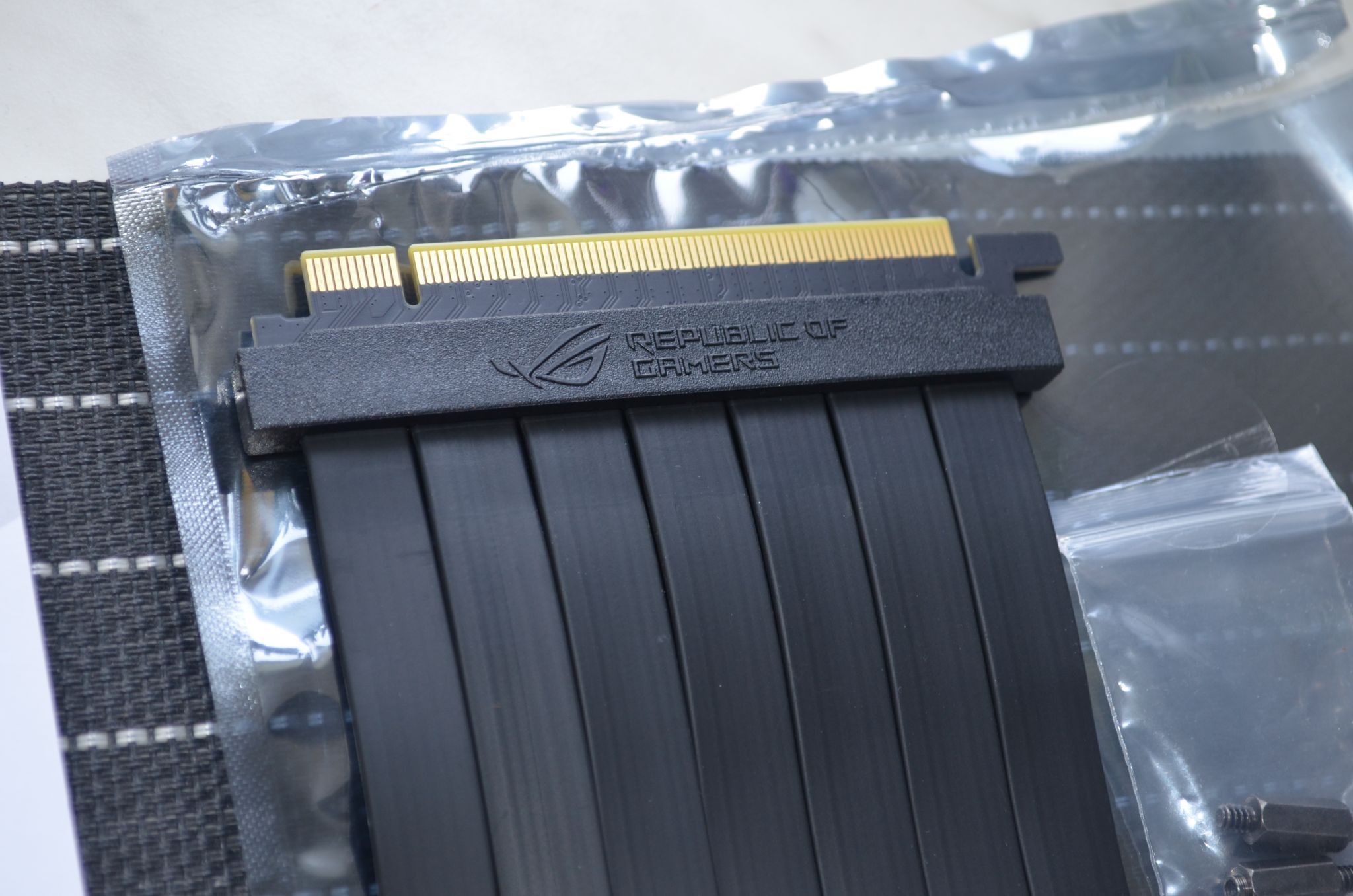 Райзер Asus RS200 ROG STRIX RISER — купить по низкой цене в интернет ...