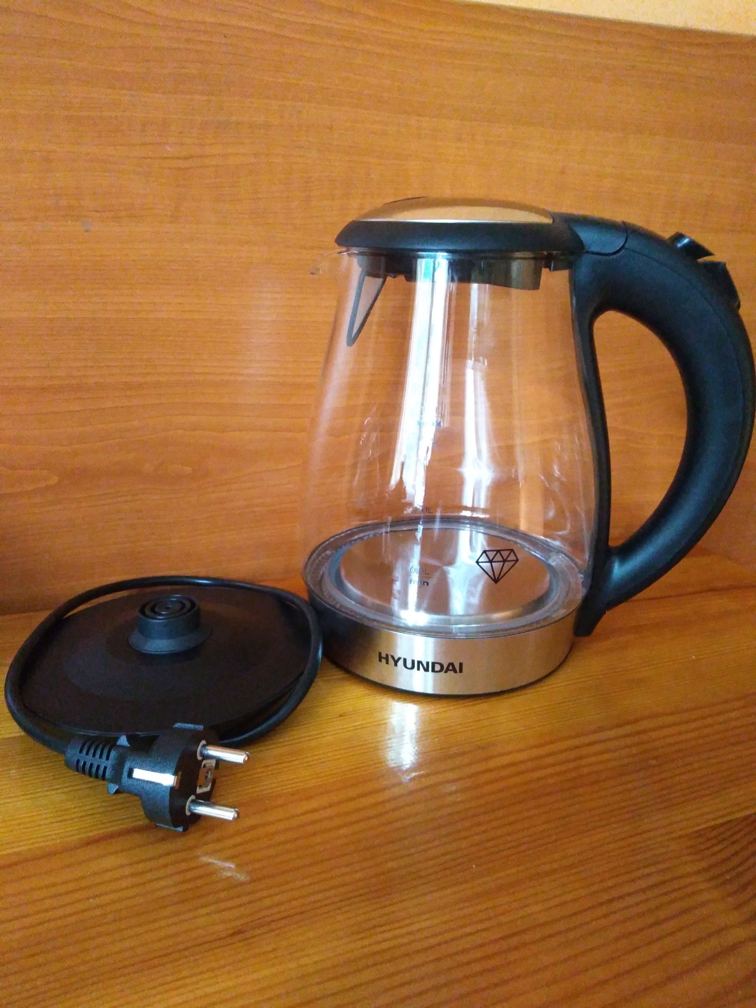 Купить чайник Hyundai HYK-G2030 черный в интернет-магазине ОНЛАЙН ТРЕЙД.РУ