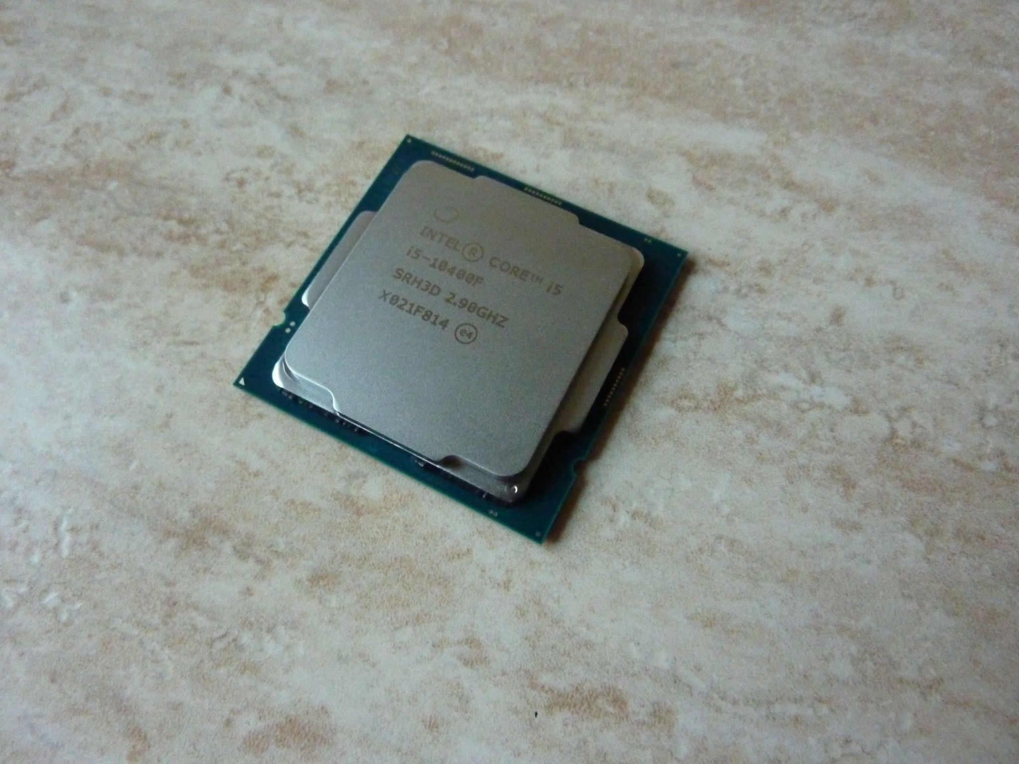 Intel core i5 10400f 2.9 ггц. Core i5 10400f. Процессор Intel Core i5-10400f. Core i5-10400f lga1200. Процессор Intel Core i5 10400f, LGA 1200.