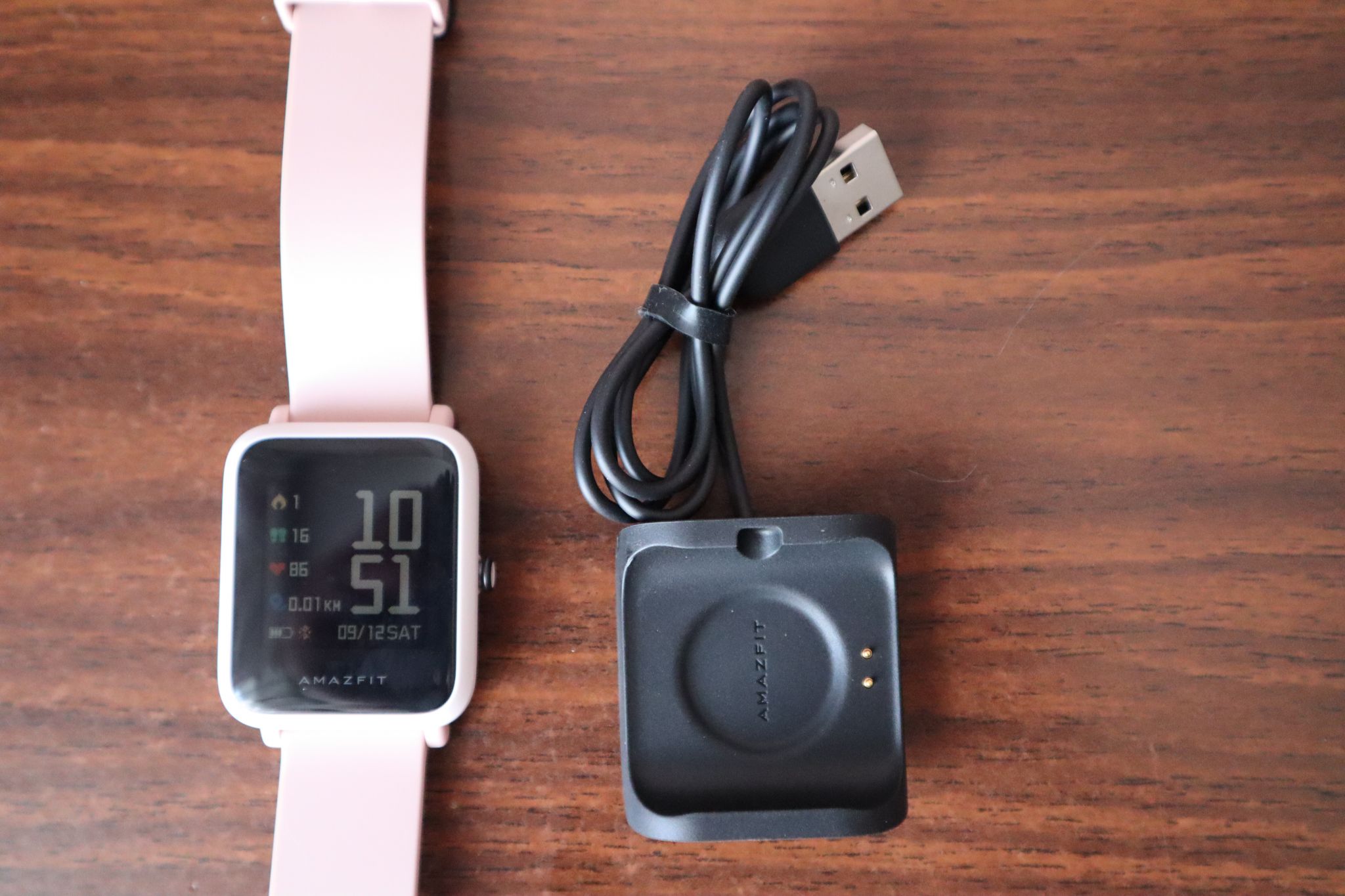 Redmi 9a зарядка. Смарт-часы Amazfit Bip 3 Pink. Amazfit a1805. Часы Xiaomi Amazfit Bip u. Amazfit GTR 2 Lite часы зарядка.