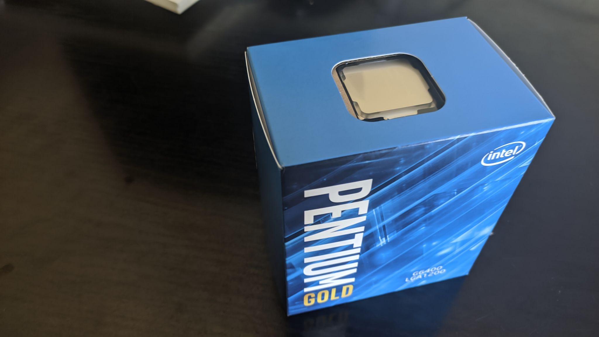 Pentium gold характеристики. Процессор Intel Pentium Gold g6400, OEM. Процессор Intel Pentium Gold g6400, LGA 1200. Процессор Intel Pentium Gold g6405. Intel Pentium Gold g7400 Box.