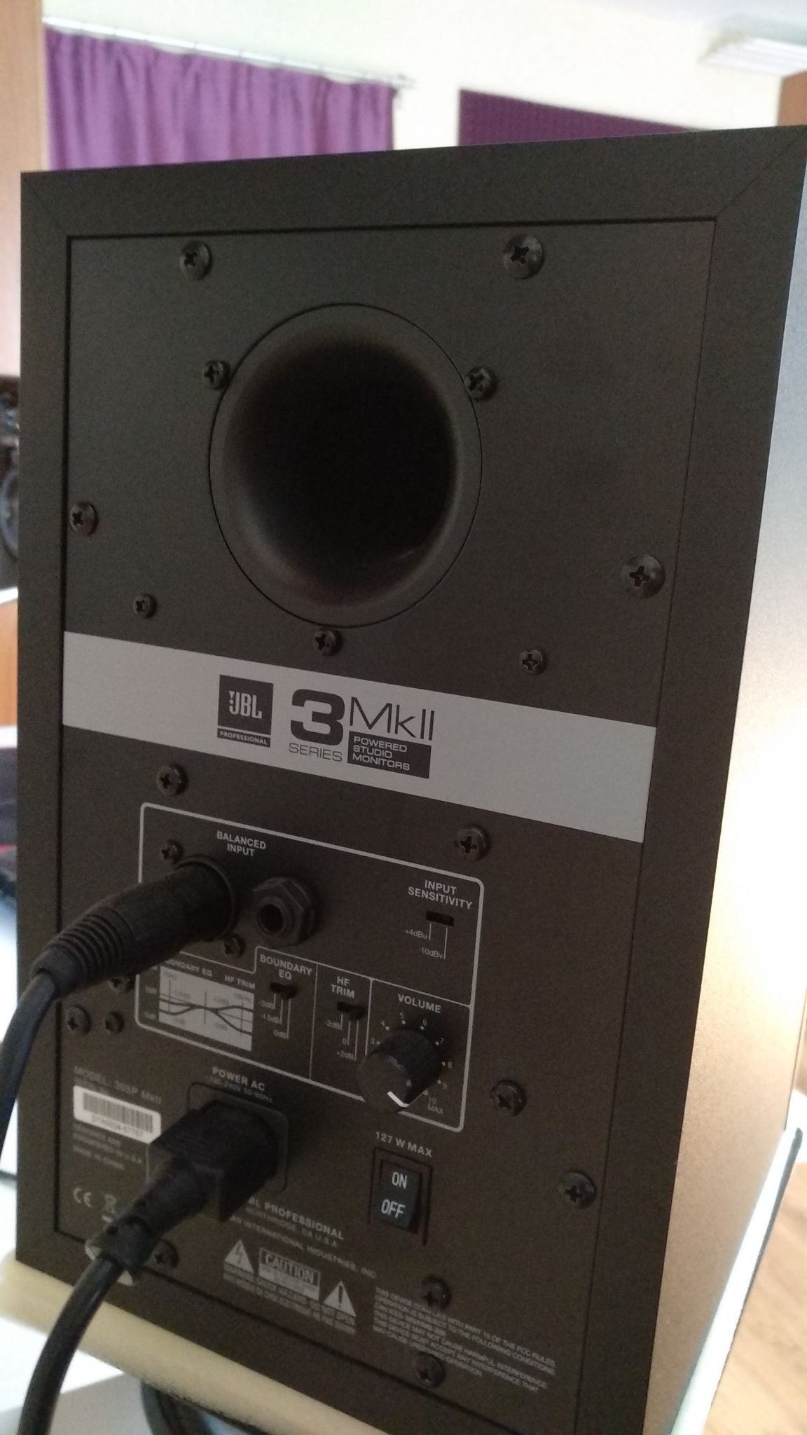 Акустическая система JBL 305P MkII 