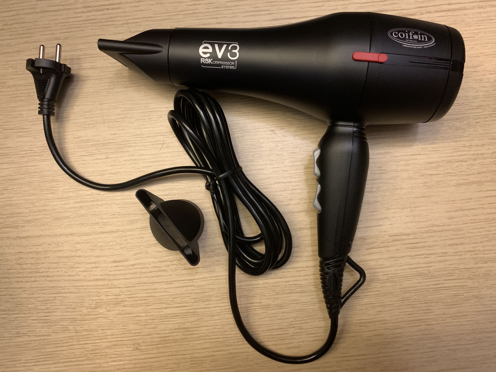 Какой фен лучше. Фен Coifin evbx3r. Фен Coif*in evbx3r 2300 w. Фен Coifin ev2 evbx2r Black. Coifin - фен evbx3r 2300вт.