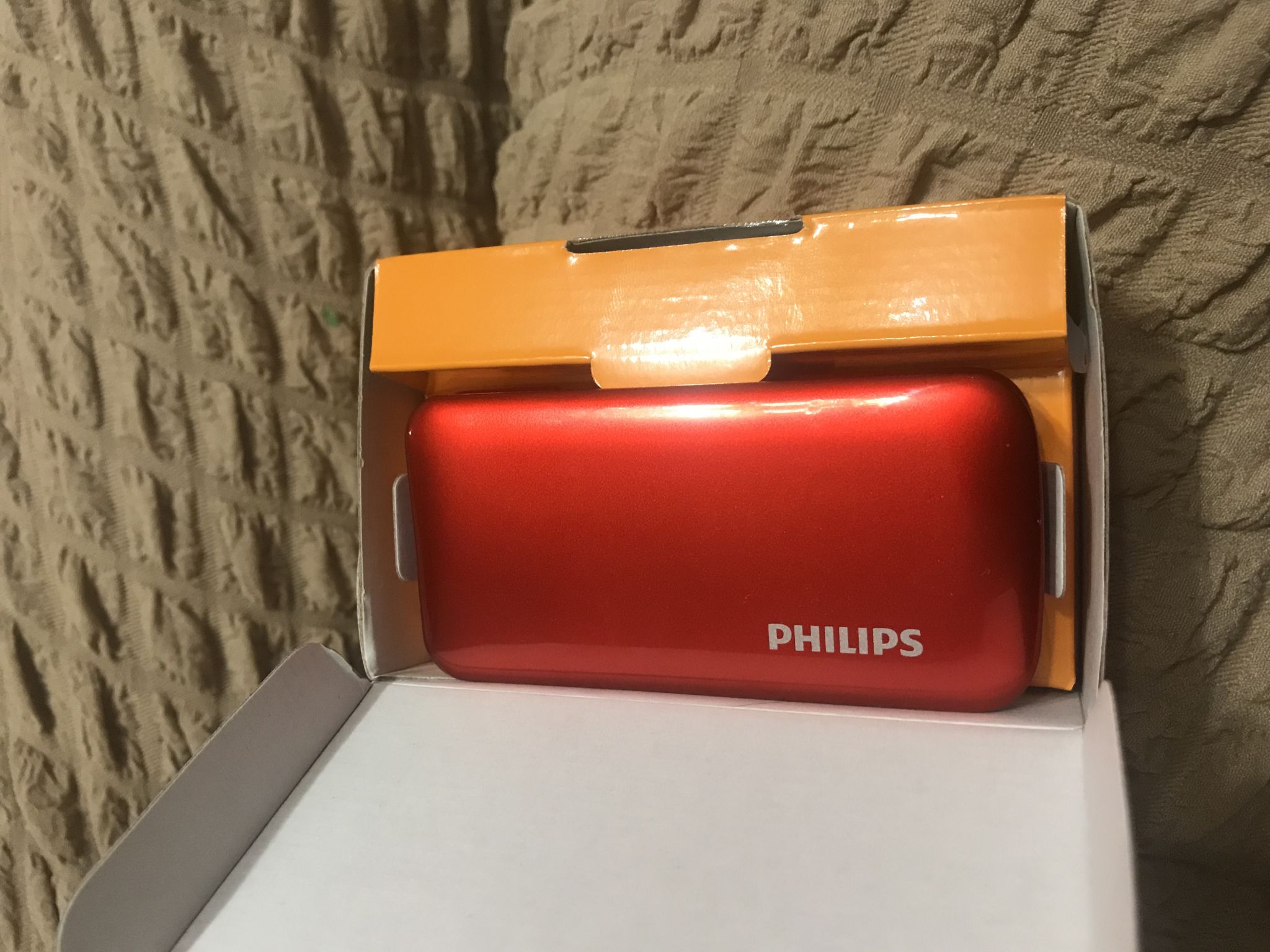 Philips Xenium e255 Red