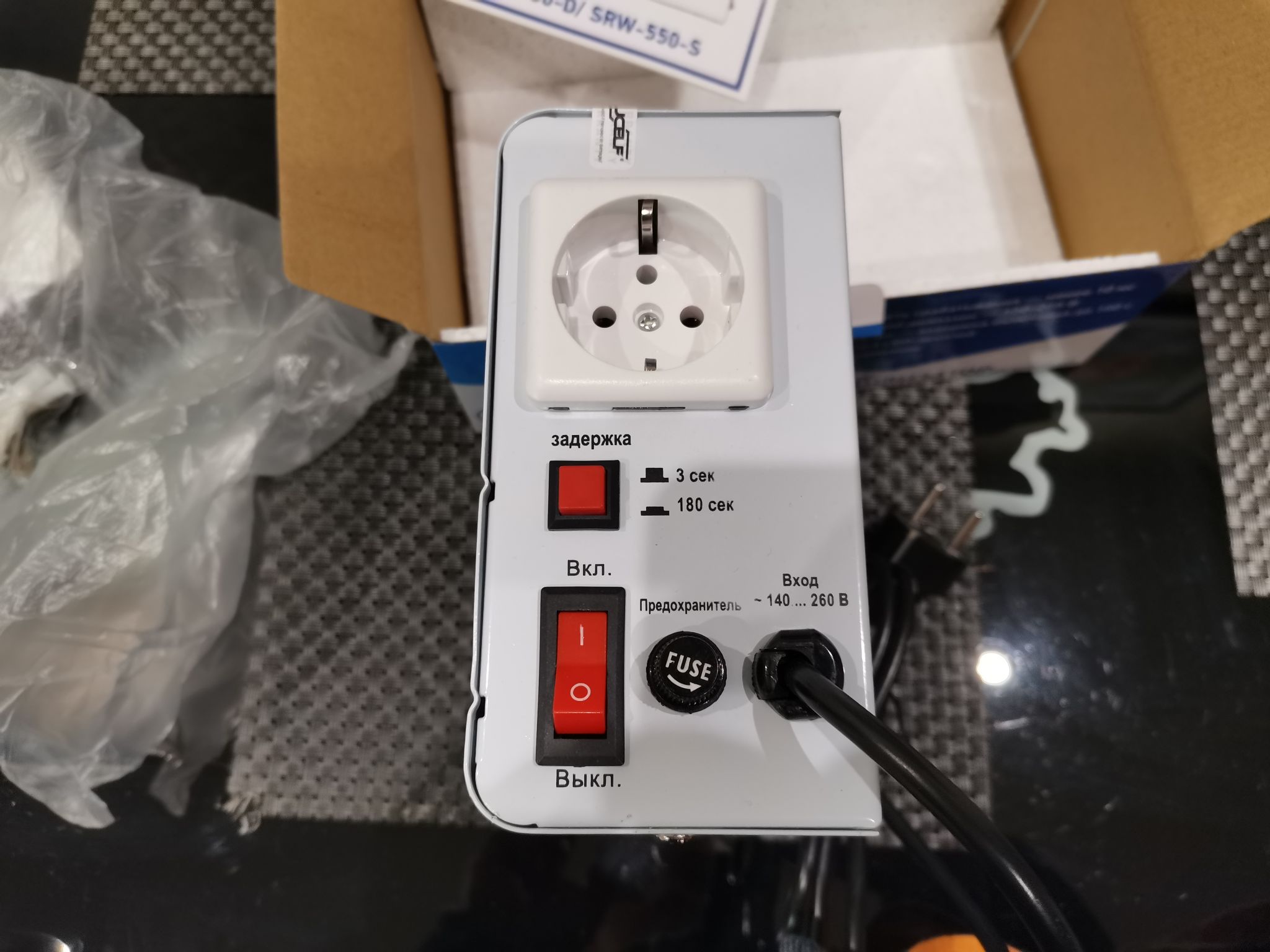 Стабилизатор напряжения релейный RUCELF SRW-550-D — купить в интернет ...