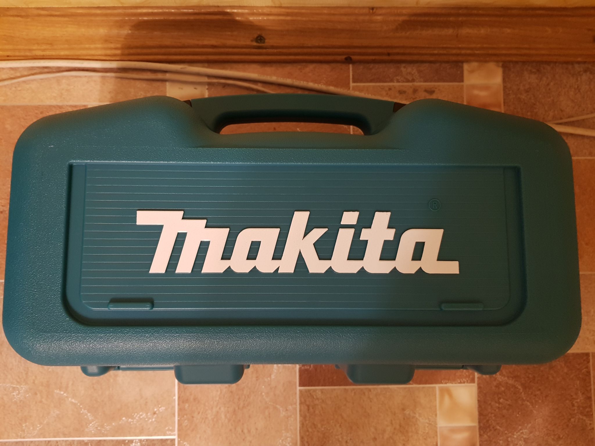 Эксцентриковая шлифовальная машина MAKITA BO5041K — купить в интернет ...