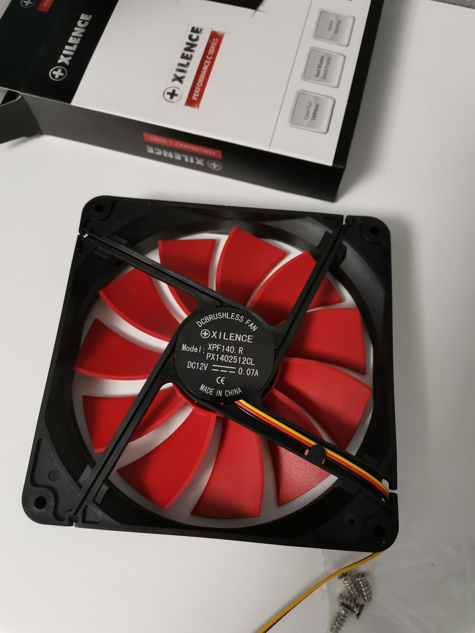 Xilence performance c. Xilence xpf140.r. xilence performance c case fan. xilence 140mm. xilence 12v dc fan.