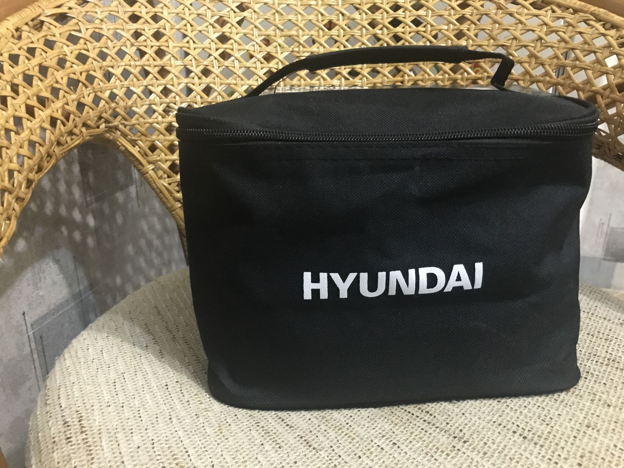 Автомобильный компрессор Hyundai HY 1765 — купить в интернет-магазине ...