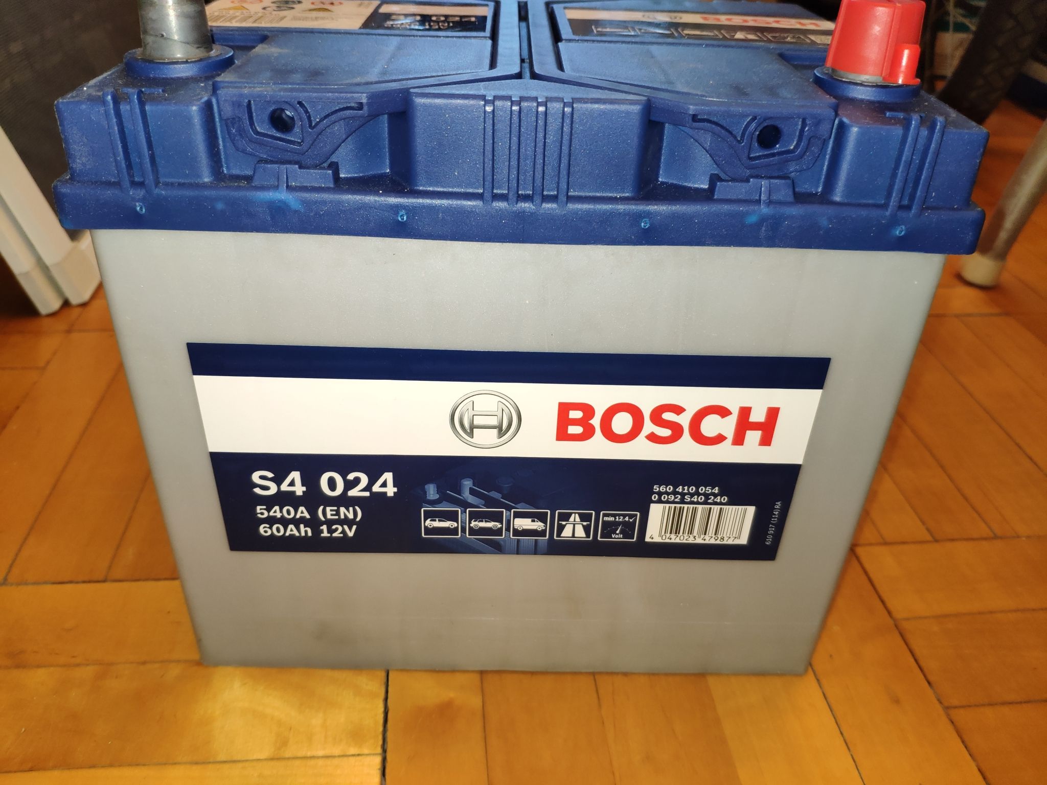 Bosch s4 купить. Bosch s4 004 60 Ач. Bosch s4 60ач. Bosch 560 410 054 s4 024. Bosch s4 024.