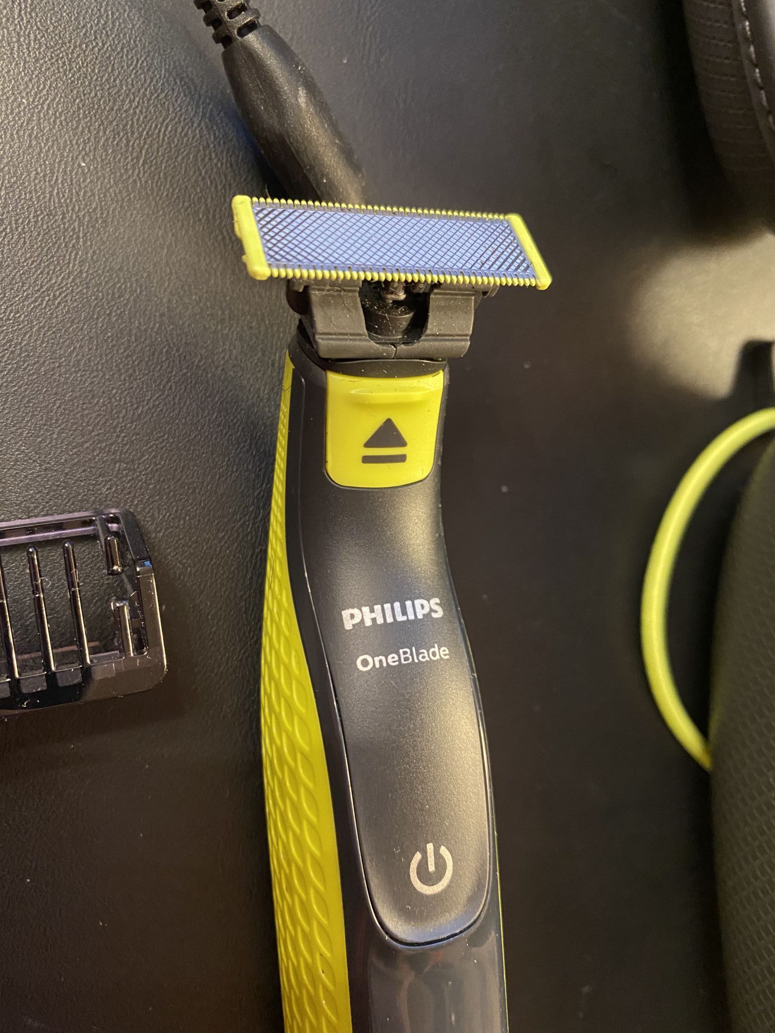 Бритва филипс ван блейд. Philips ONEBLADE qp2520. Триммер-бритва Philips ONEBLADE. Триммер ONEBLADE qp2724/10. Qp2520/65.