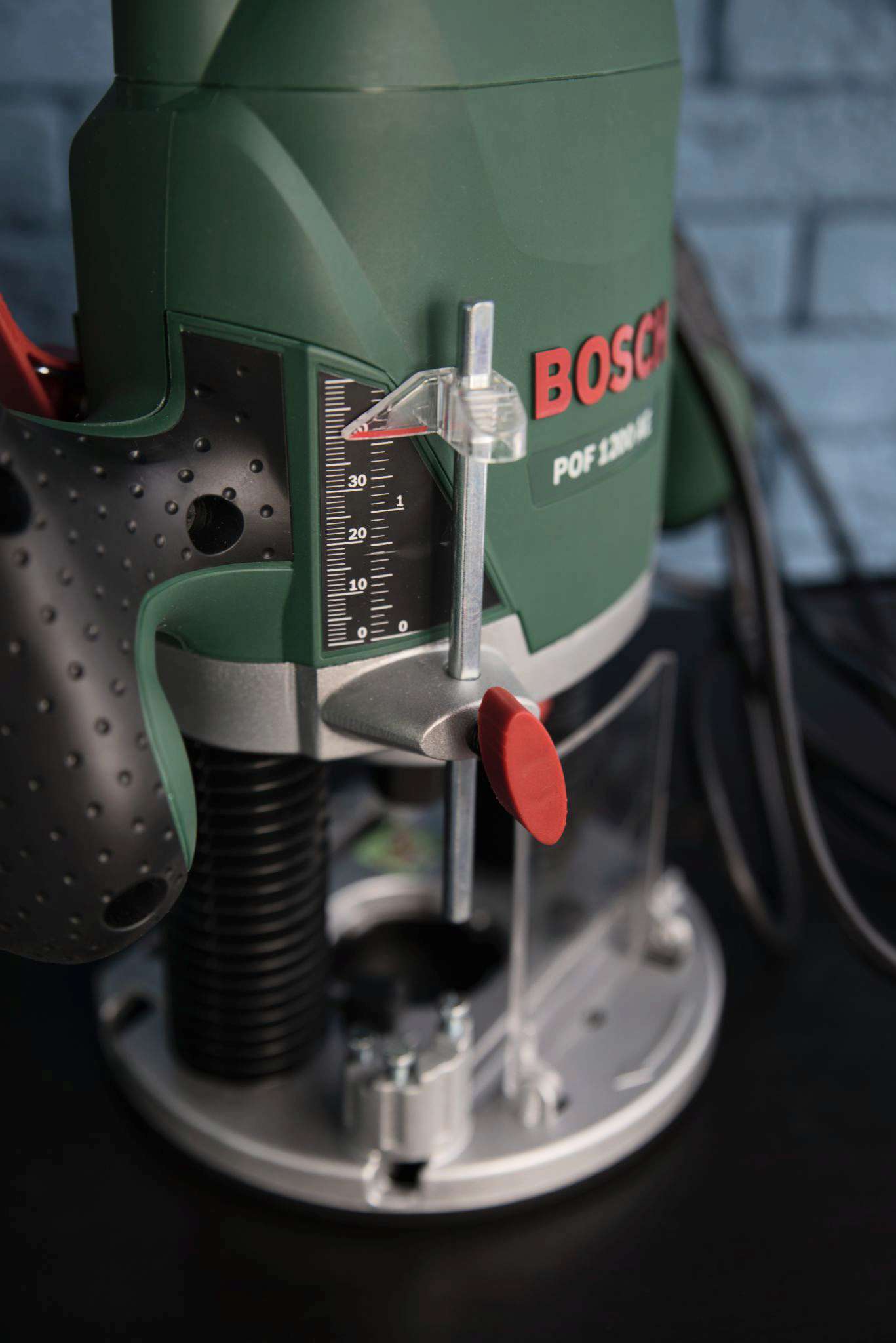 Bosch POF 1200 AE