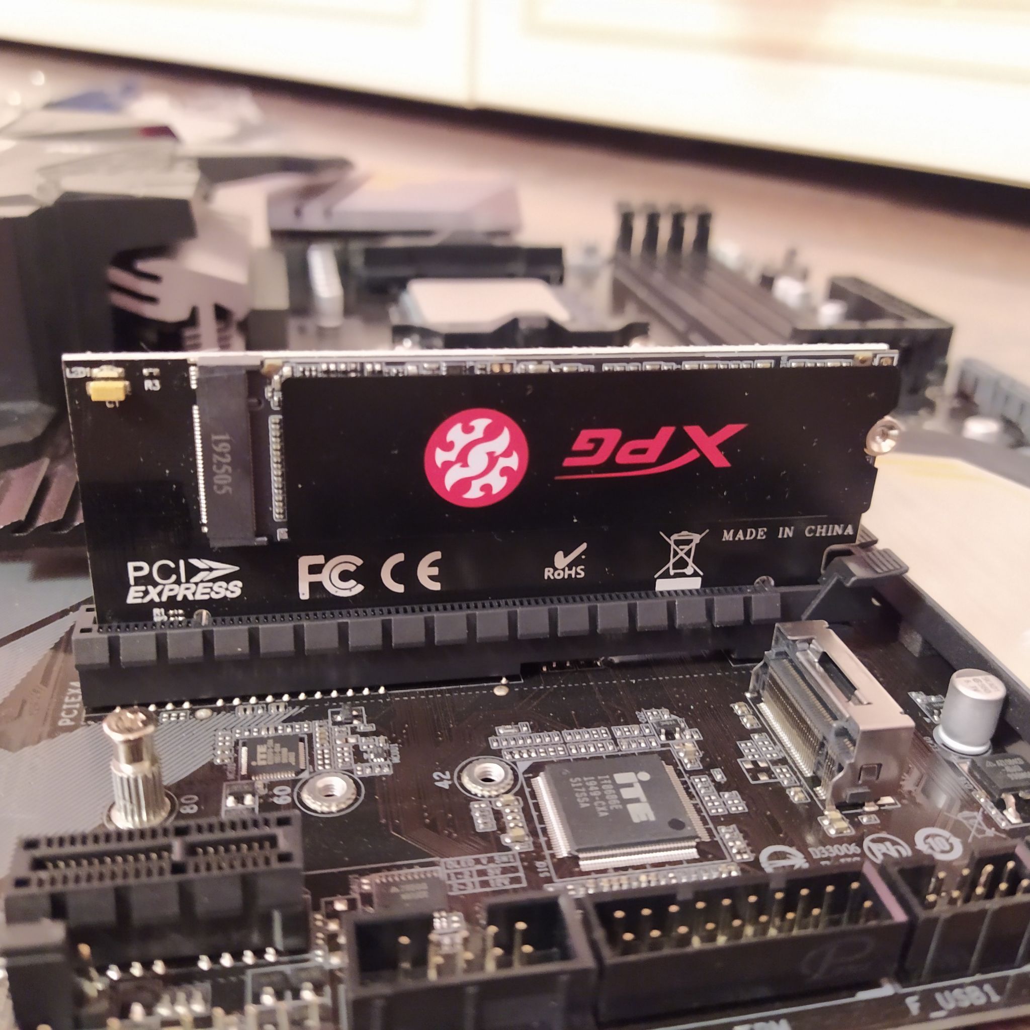 Переходник ExeGate EXE-529 M.2 M Key -> PCI-Ex16 EX283709RUS — купить ...