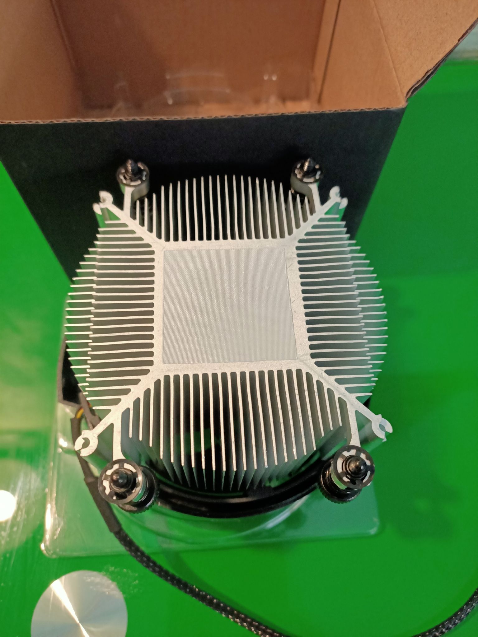 Кулер для процессора AMD Wraith Spire cooler AM4 OEM — купить по низкой ...