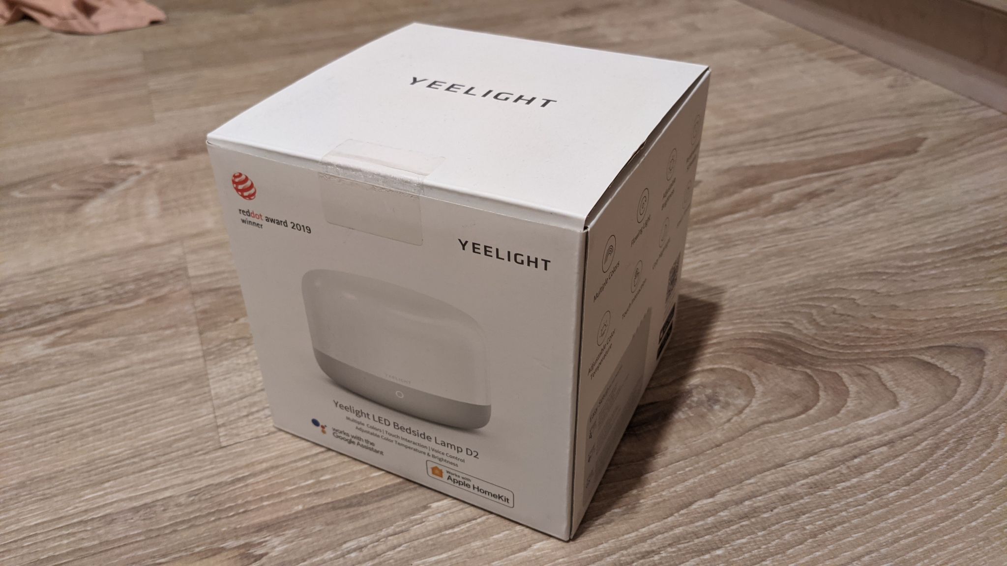 Умная прикроватная лампа xiaomi yeelight led bedside lamp d2 ylct01yl