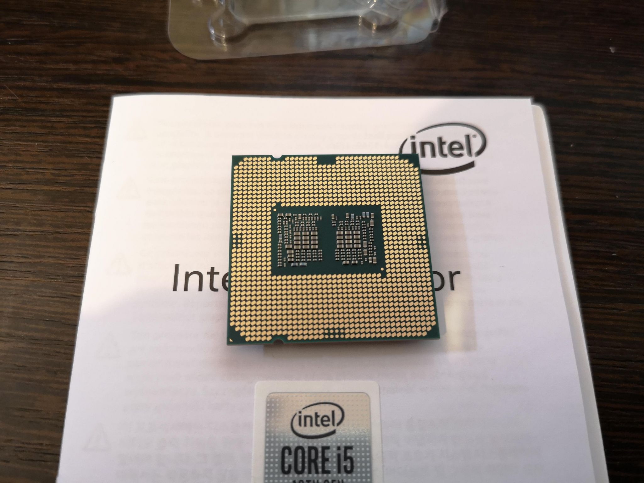 Intel core i5 10600kf. Процессор Intel Core i5-10600kf OEM. I5 10600kf. Intel 10600kf Box. Intel Core i5 10600kf сборка.