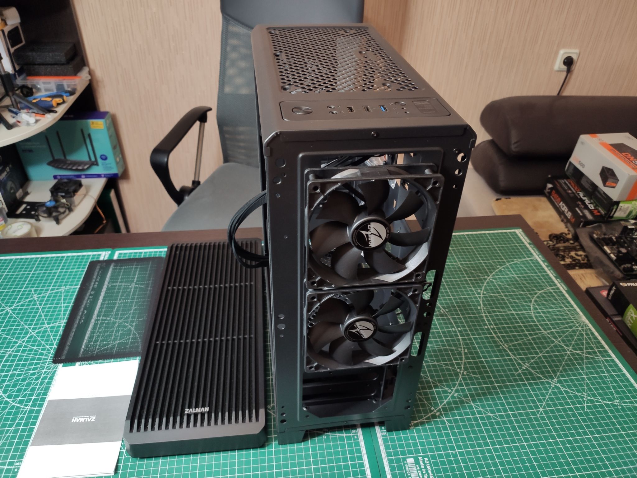 Zalman tg. Zalman s2 TG. Корпус Zalman s2 черный. Zalman s2 TG Black. Корпус для ПК Zalman s2.