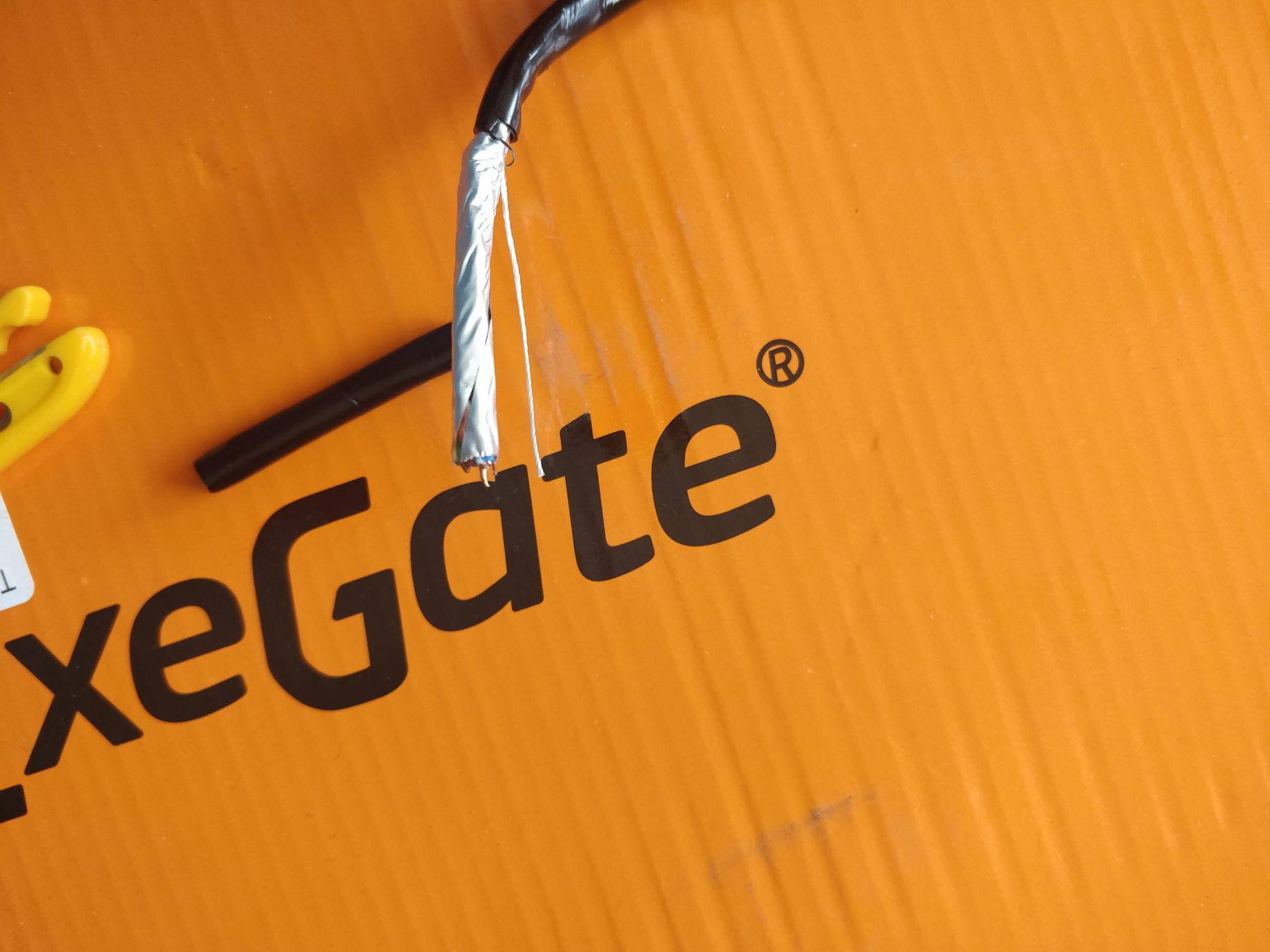 Кабель ExeGate EX256750RUS FTP 4 пары кат.5e медь, 24AWG, экран, внешн ...
