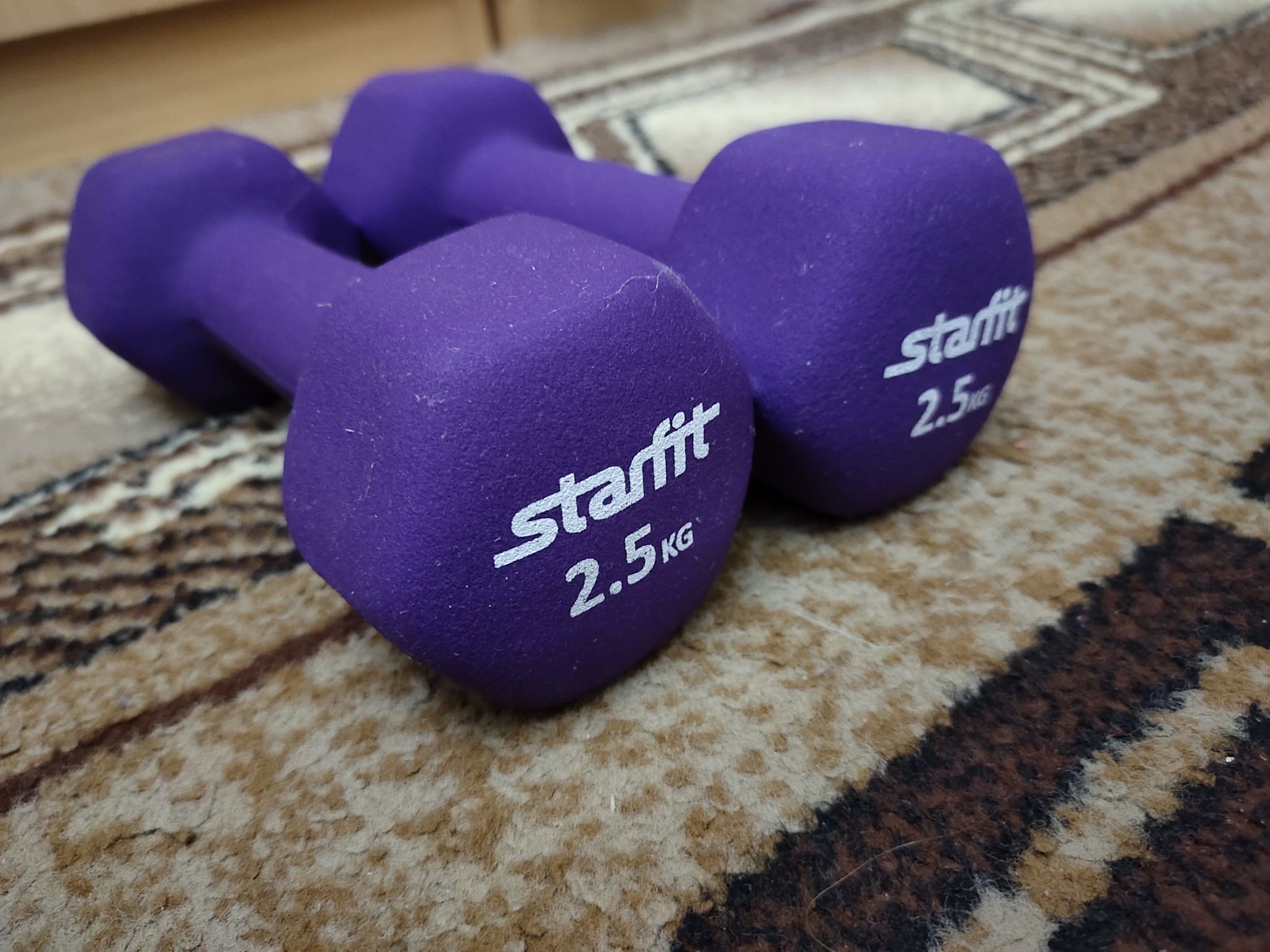 Starfit гантели. Гантель неопреновая Starfit DB-201 2,5 кг, фиолетовый. Гантели Starfit DB-201. Starfit DB-201 неопрен серый. Гантель неопреновая DB-201 3 кг, синий.