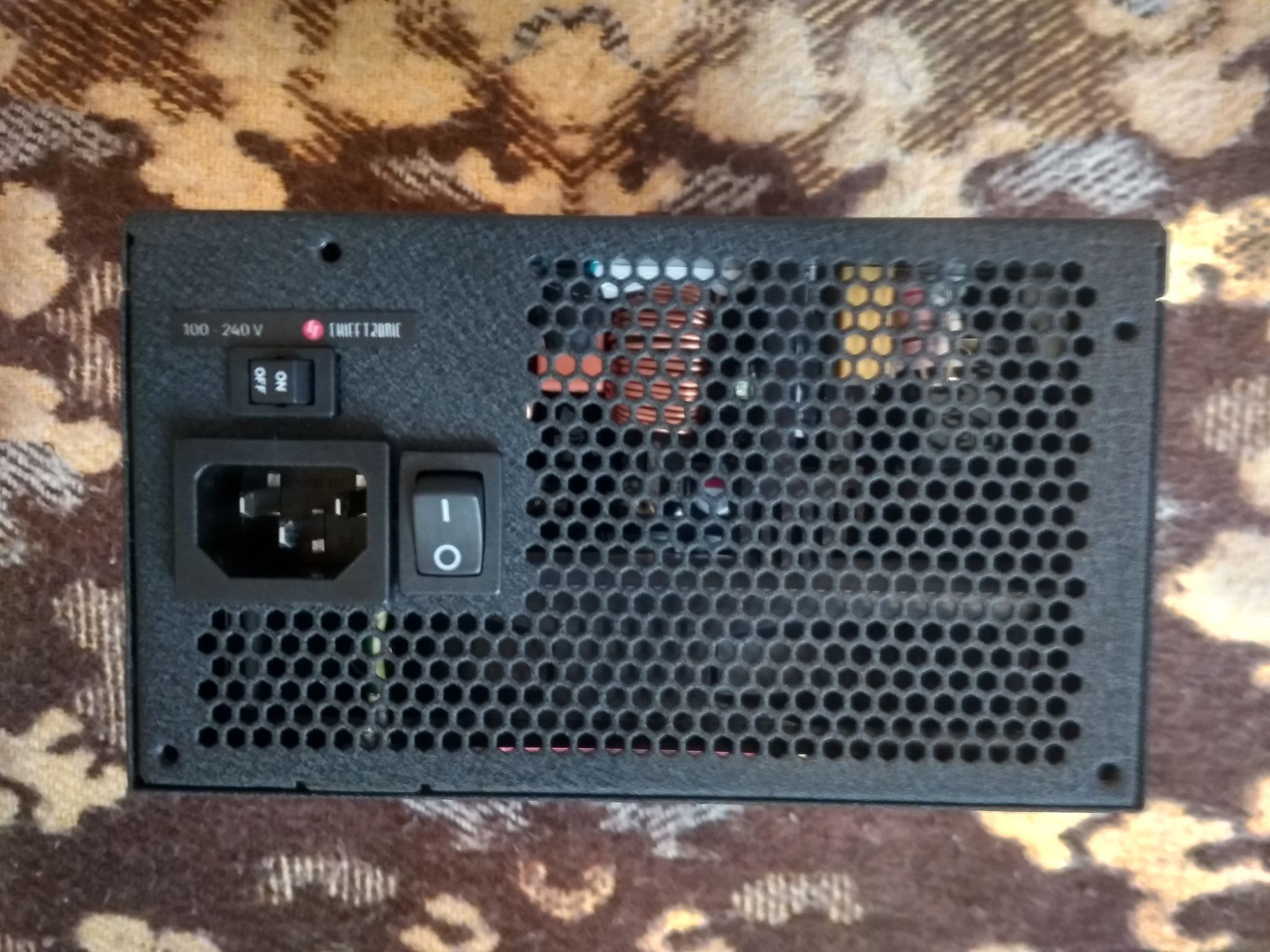 Gpu 650fc. Блок питания Chieftronic GPU-650fc 650w. Chieftec Chieftronic POWERPLAY GPU-650fc 650w Gold. Блок питания Chieftronic POWERPLAY