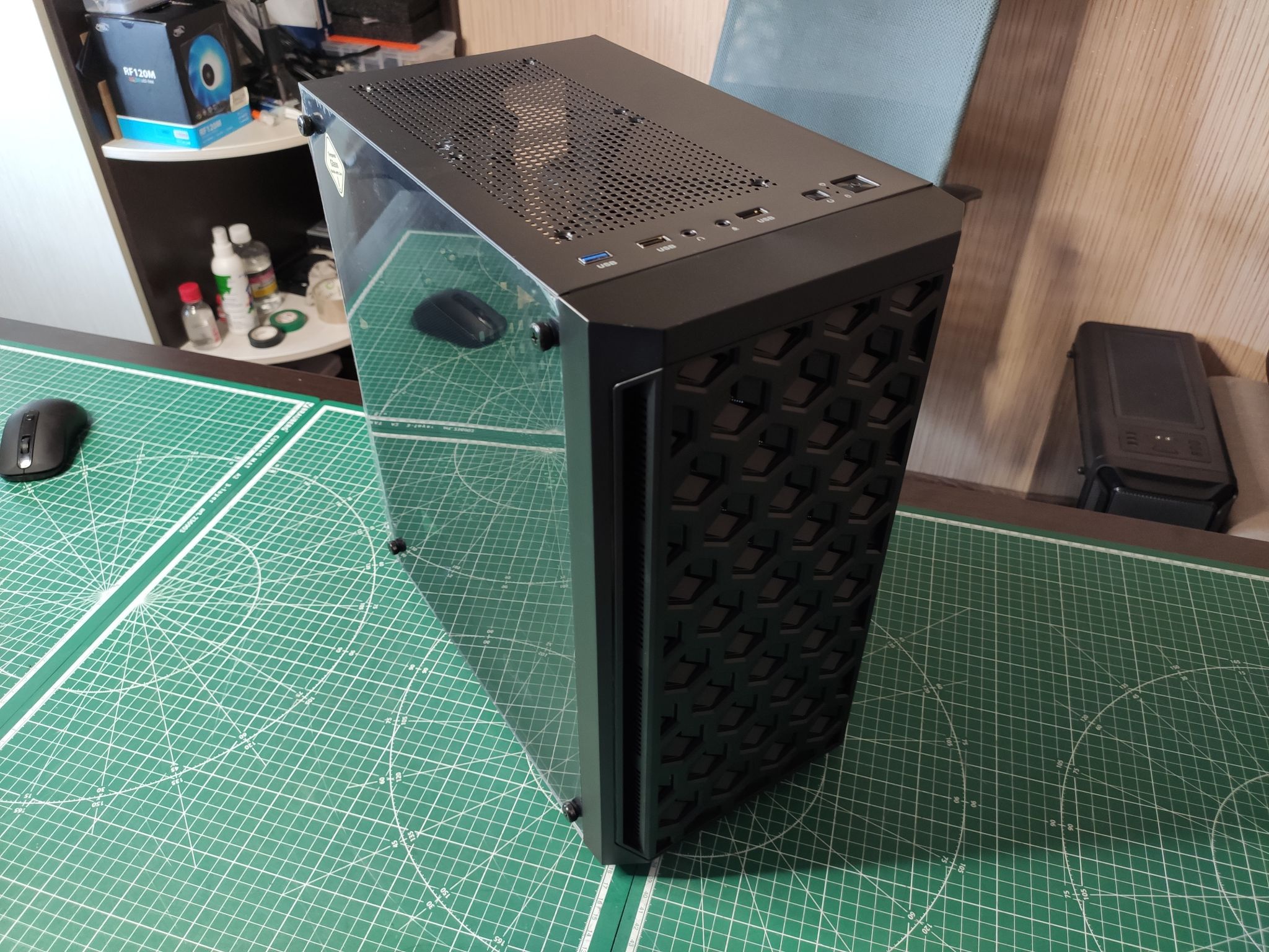 Powercase micro t3w. POWERCASE Mistral Micro t3b. POWERCASE Mistral Micro t3b cmimtb-l3. Корпус POWERCASE Mistral Micro t3w. Power Case Mistral Micro t3b.