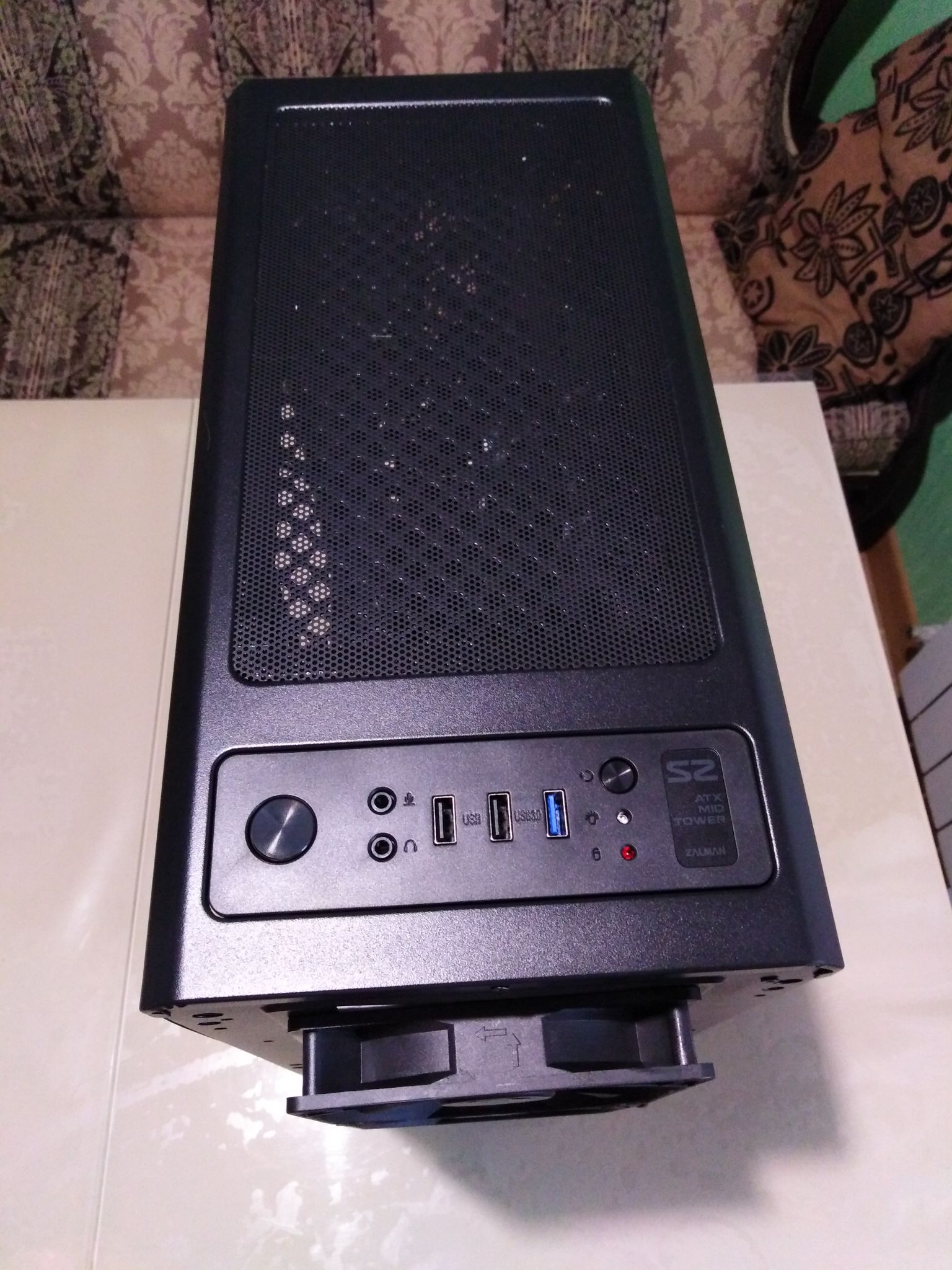 Zalman tg. Zalman s2 Black. Корпус Zalman s2 Black. Zalman s2 TG. Корпус Zalman s2 TG.