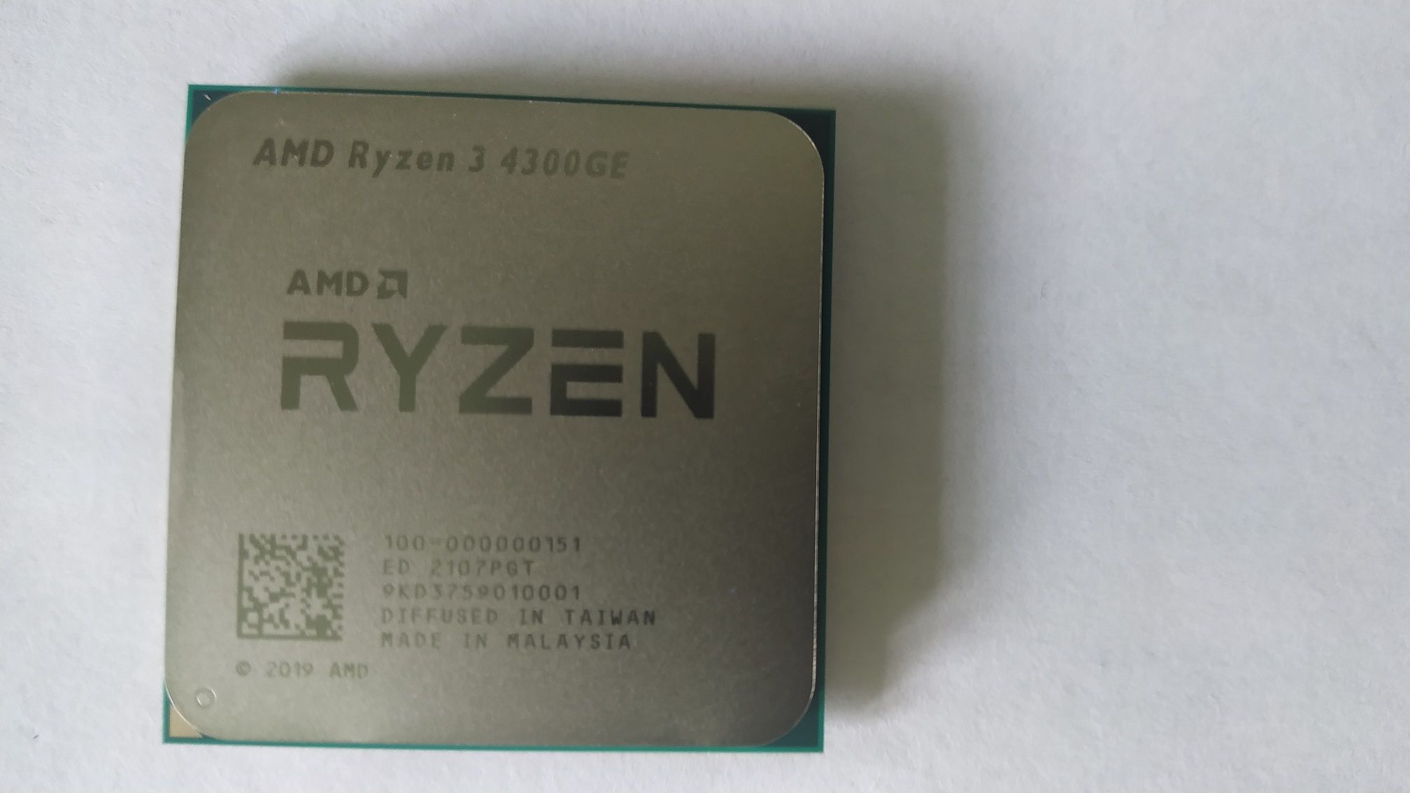 Amd ryzen 3 4300u with radeon graphics. Ryzen 4300g. Ryzen 3 4300g. AMD 4300ge. Процессор AMD 100-000000151.