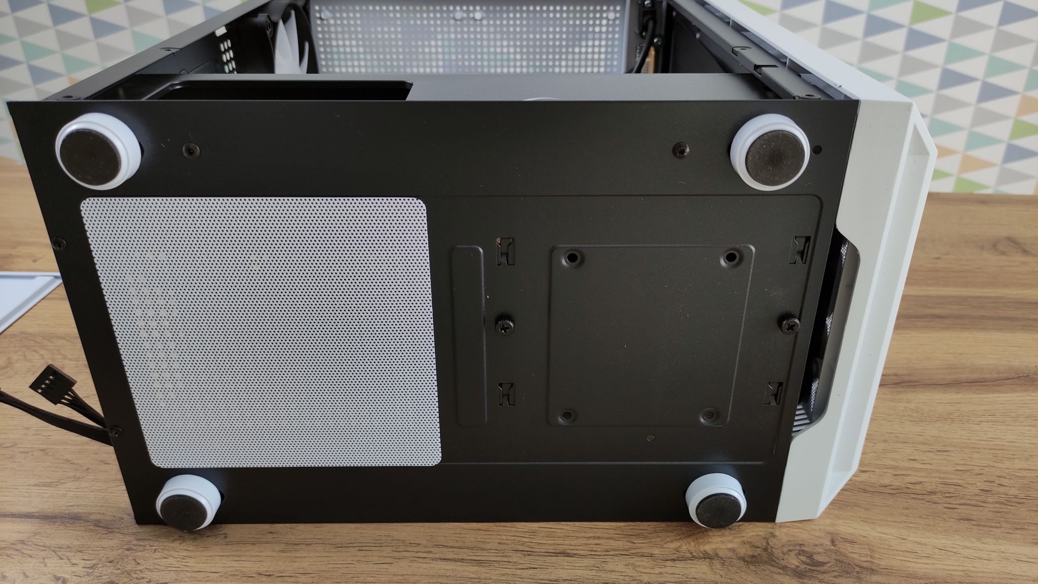 Корпус Powercase Mistra Micro T3W, белый (CMIMTW-L3) — купить по низкой ...