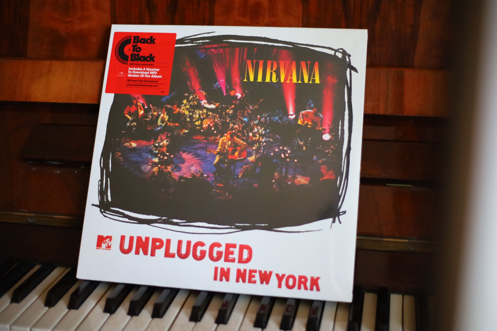 Nirvana mtv unplugged in new york the man who sold the world фото 113