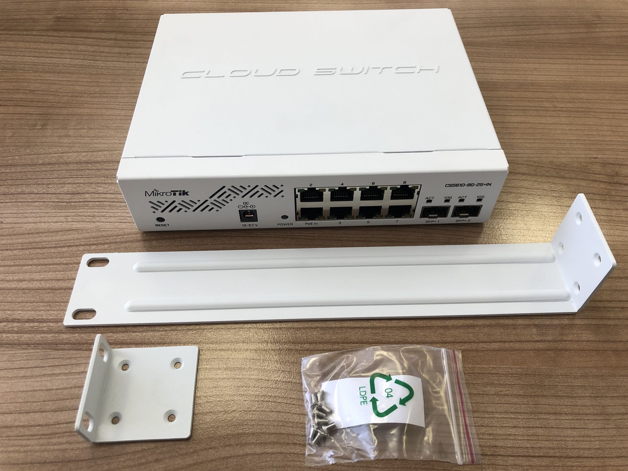 Mikrotik css610 8g 2s in. Mikrotik css610 8g 2s in