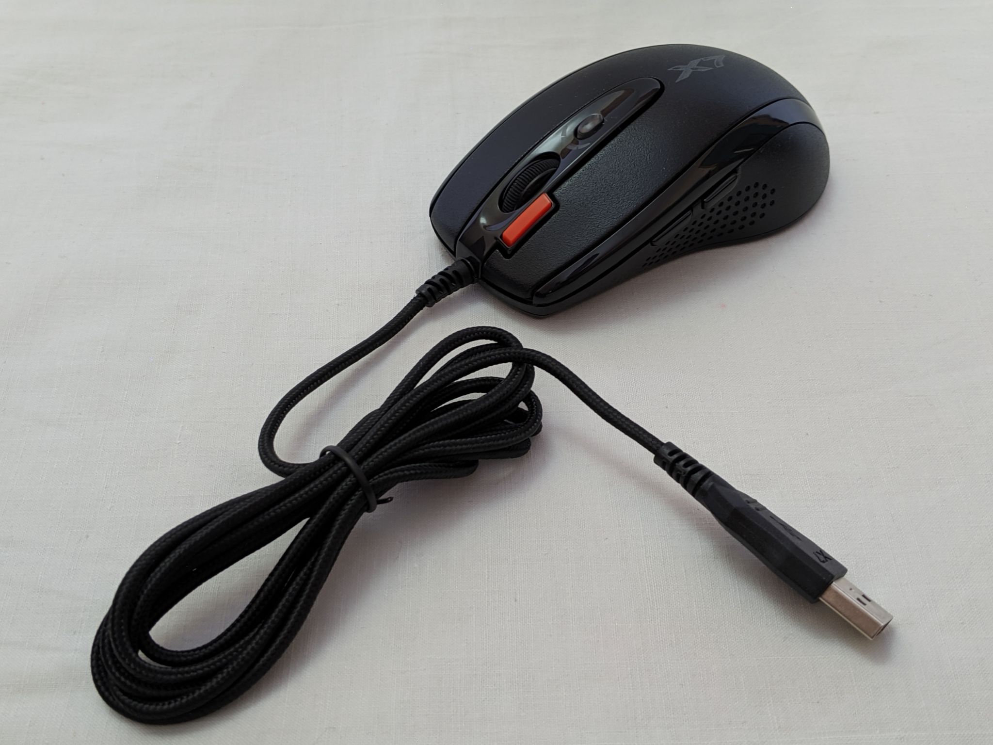 Мышь A4tech XL-750BK черный лазерная (3600dpi) USB2.0 игровая (6but ...