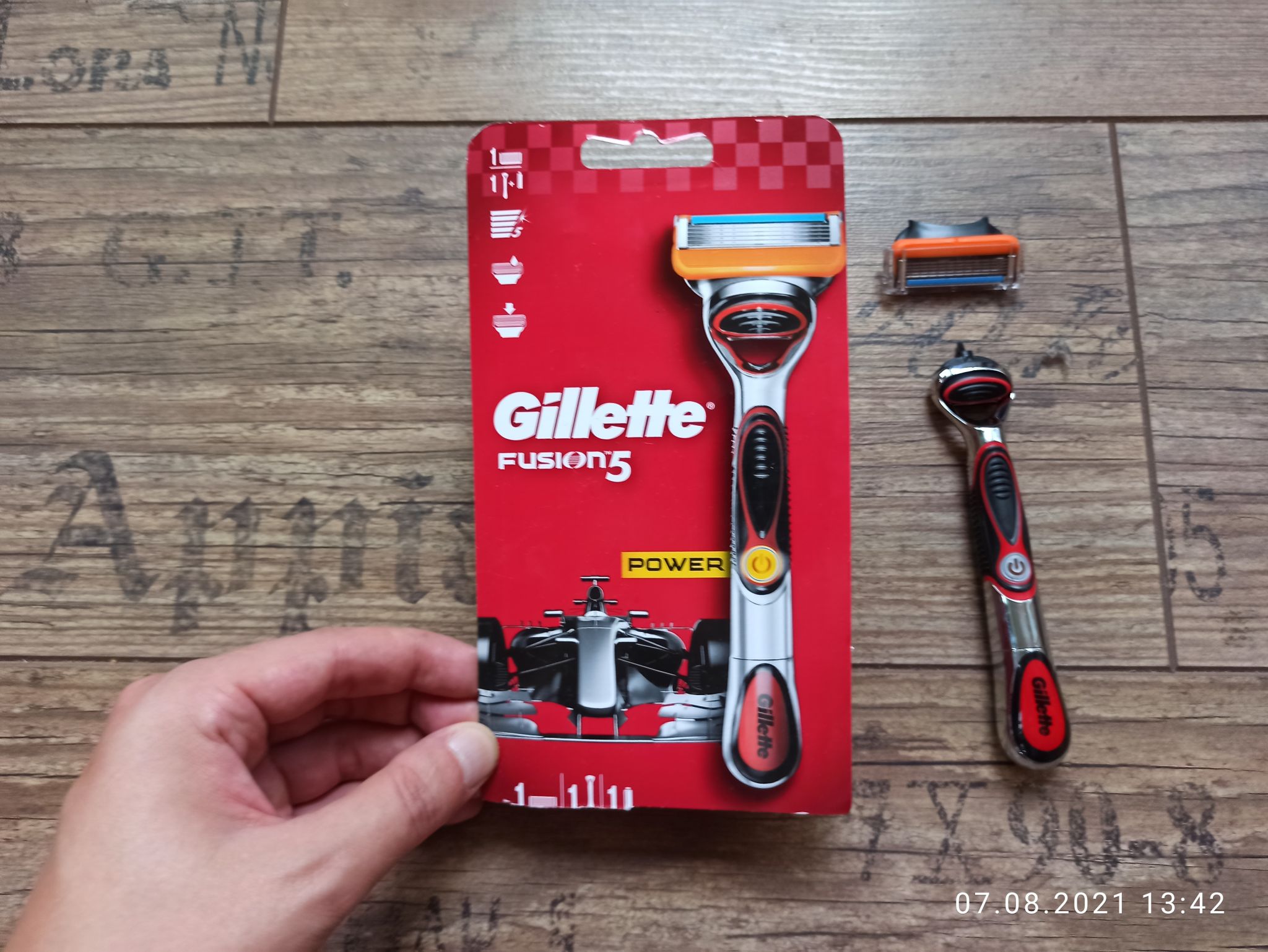 Станок для бритья gillette fusion power с 1 сменной кассетой