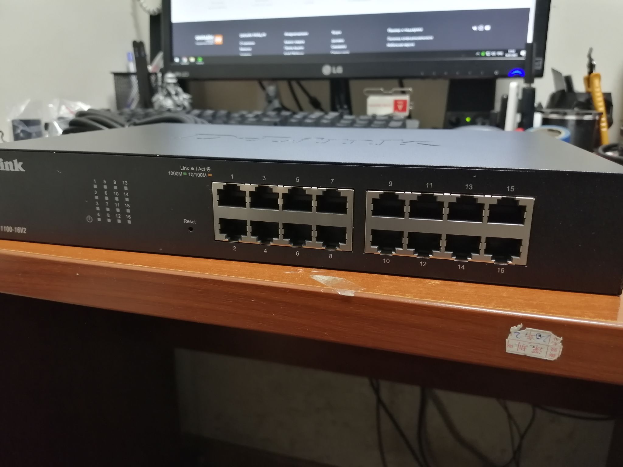 Коммутатор D-Link DGS-1100-16V2/A2A 16G настраиваемый — купить в ...