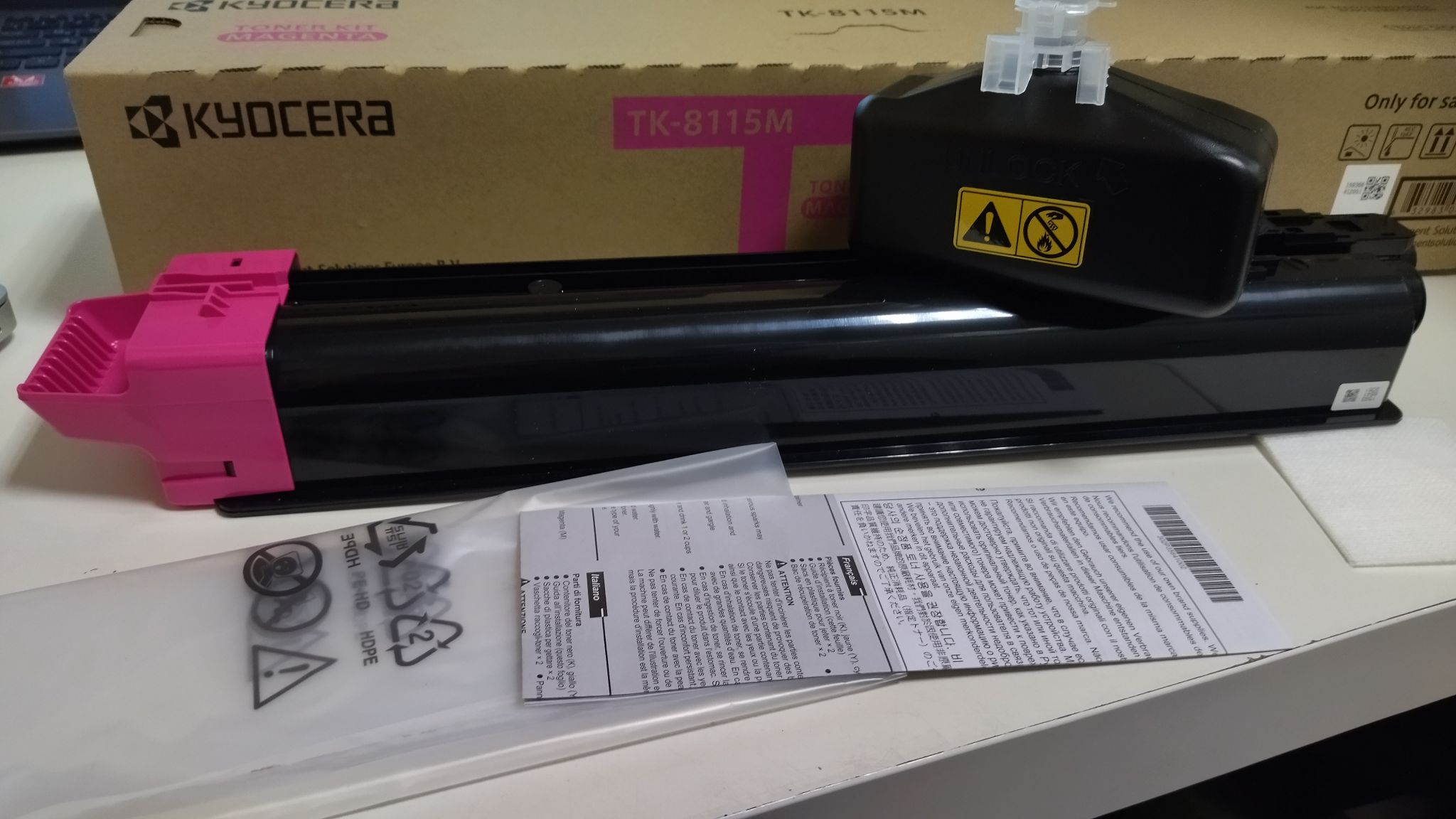 Тонер-картридж TK-8115M magenta для Kyocera M8124cidn/M8130cidn 6 000 ...