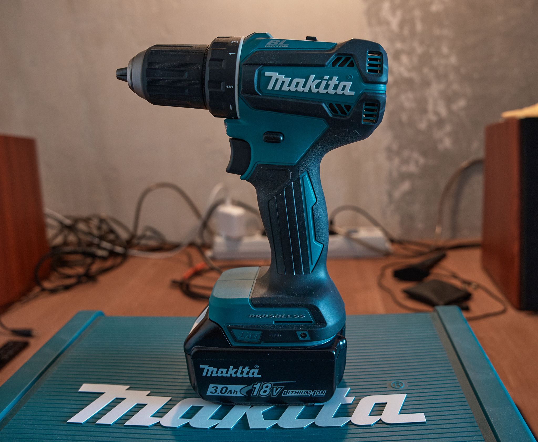 Аккумуляторный шуруповерт makita ddf485z