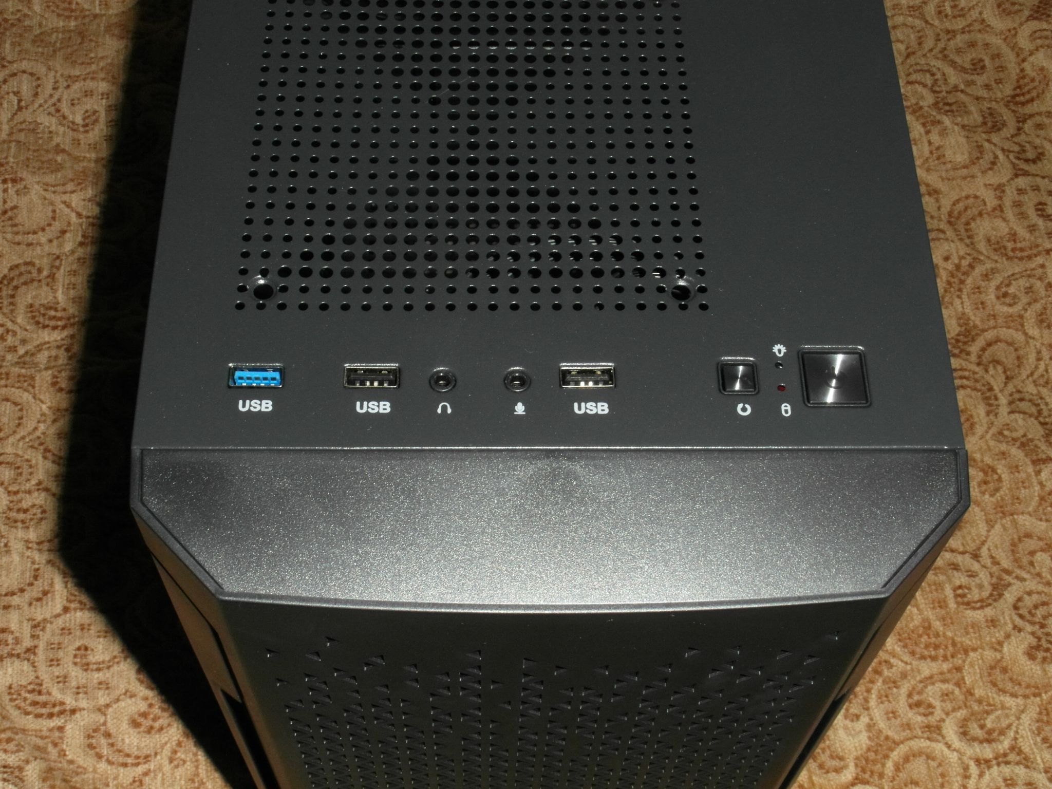 Корпус Powercase Mistra Micro Z2B SI, черный (CMIMZB-F2SI) — купить по ...