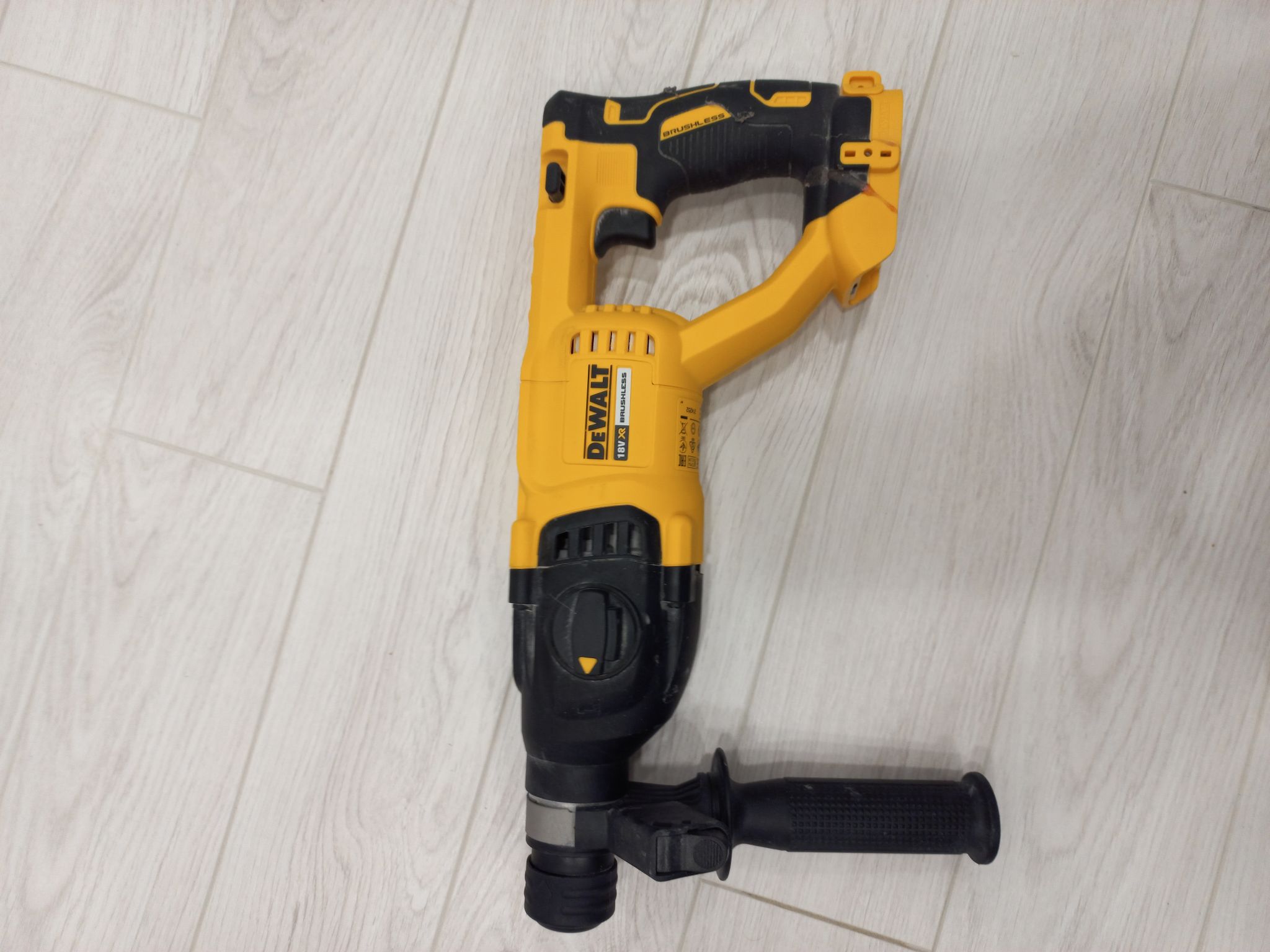Dch перфоратор. Перфоратор dewalt dch417nt. dewalt dch263n-xj (без акб). dewalt dch172n. перфоратор dewalt dch133n купить.