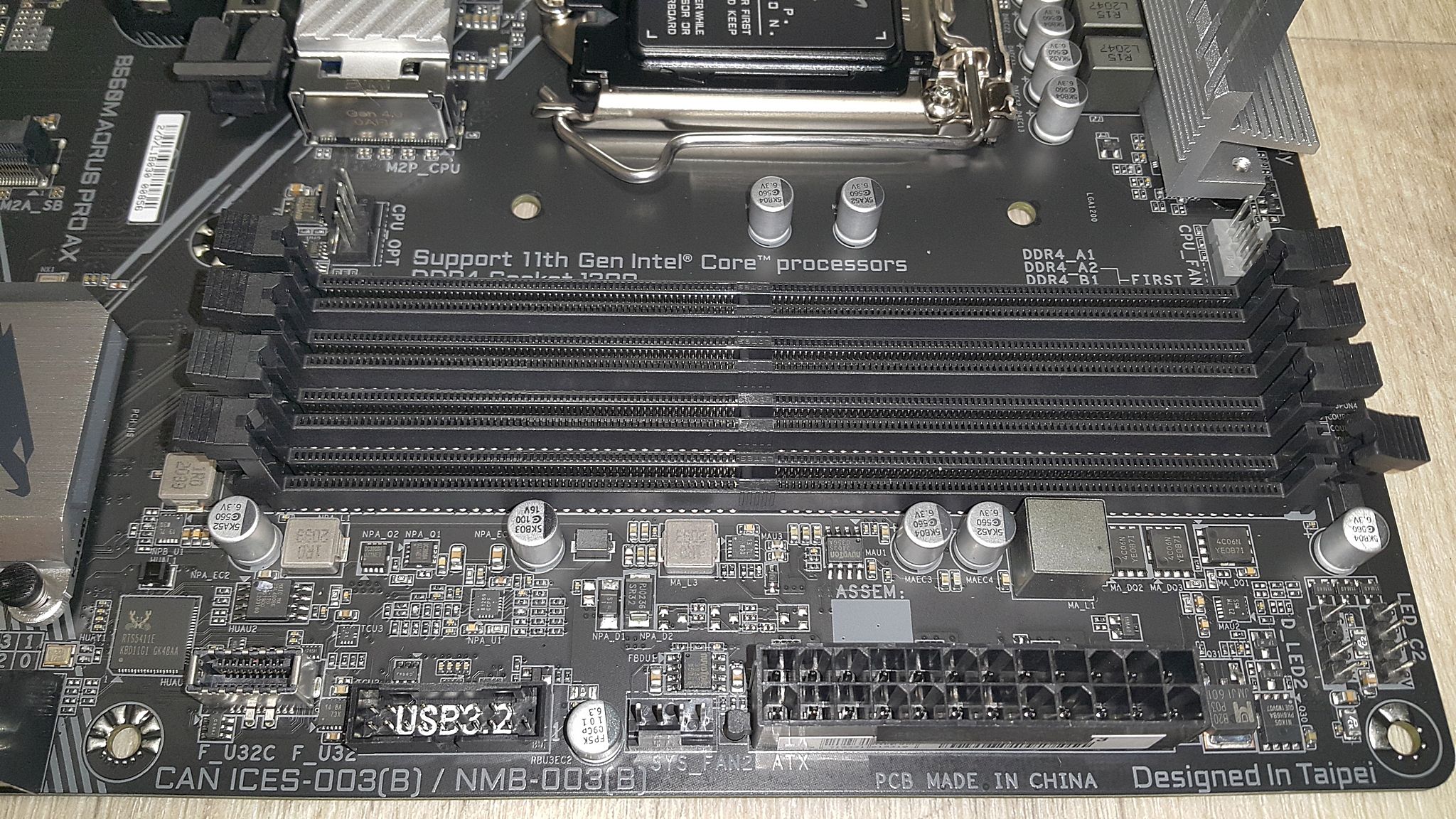 AORUS b560 Pro AX материнка. Gigabyte b650 AORUS Pro AX Dark Rock Pro 4. Biyoster b560 matriniski Plata.
