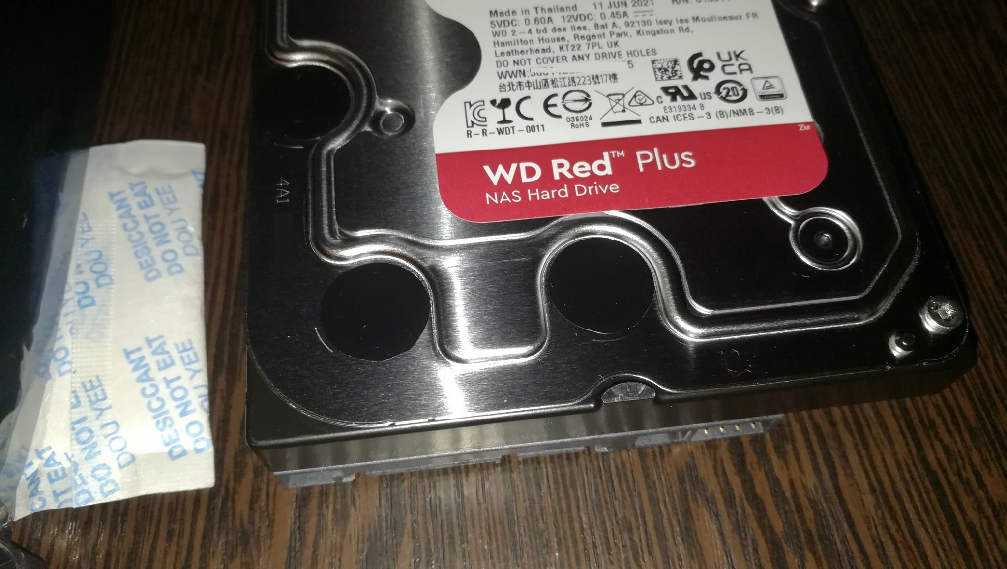 Жесткий диск 3.5 Western Digital WD Red Plus 2 ТБ, SATA III, 128