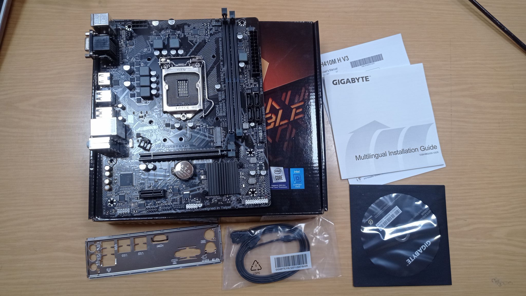 Gigabyte h610 h v3. Gigabyte h410m h v2. Материнская плата Gigabyte h410m h v3. Gigabyte h510 h410m h v3. Gigabyte материнская плата h510m h v2.