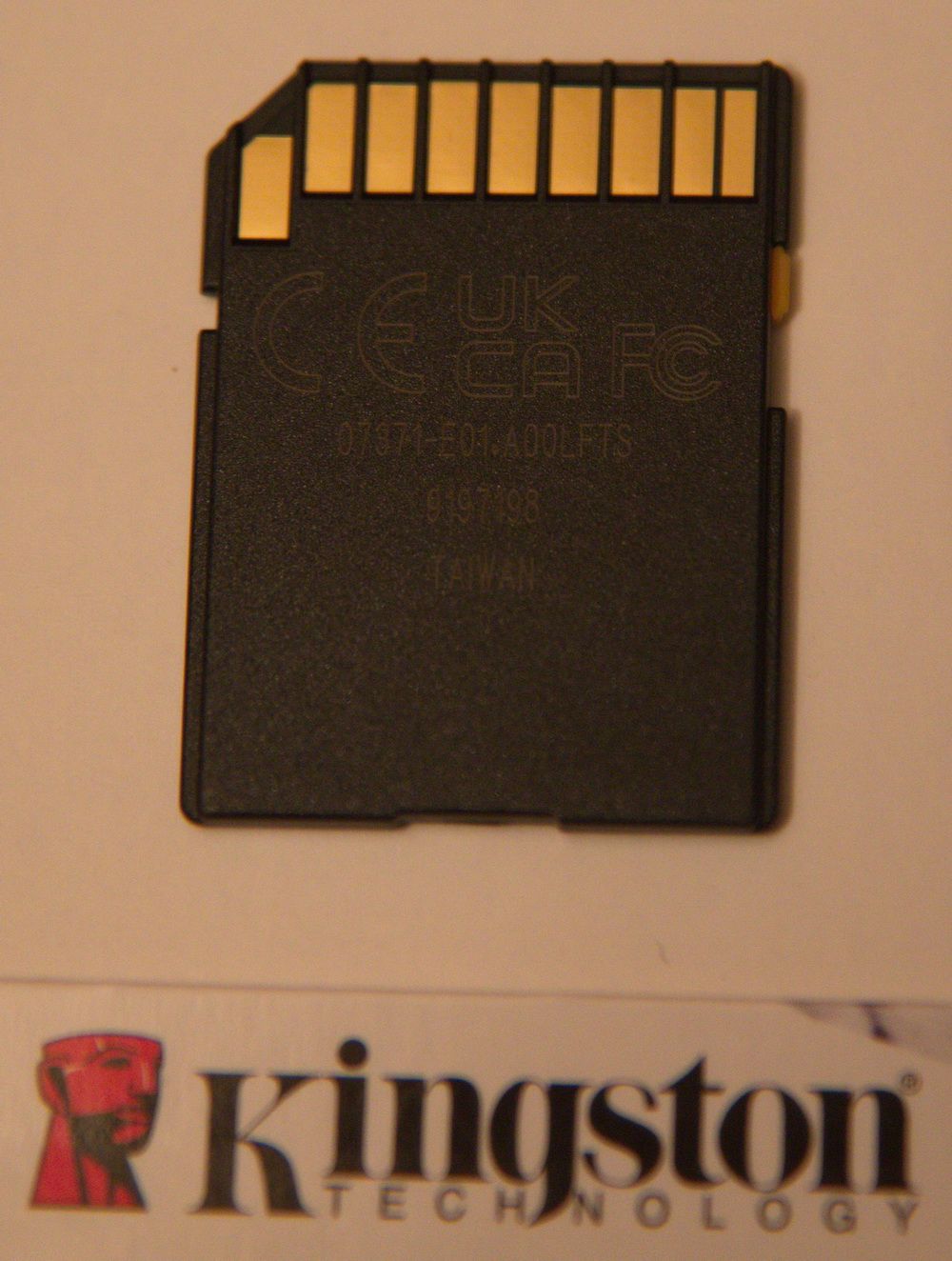Карта памяти kingston canvas go plus sdxc 256 гб sdg3 256gb