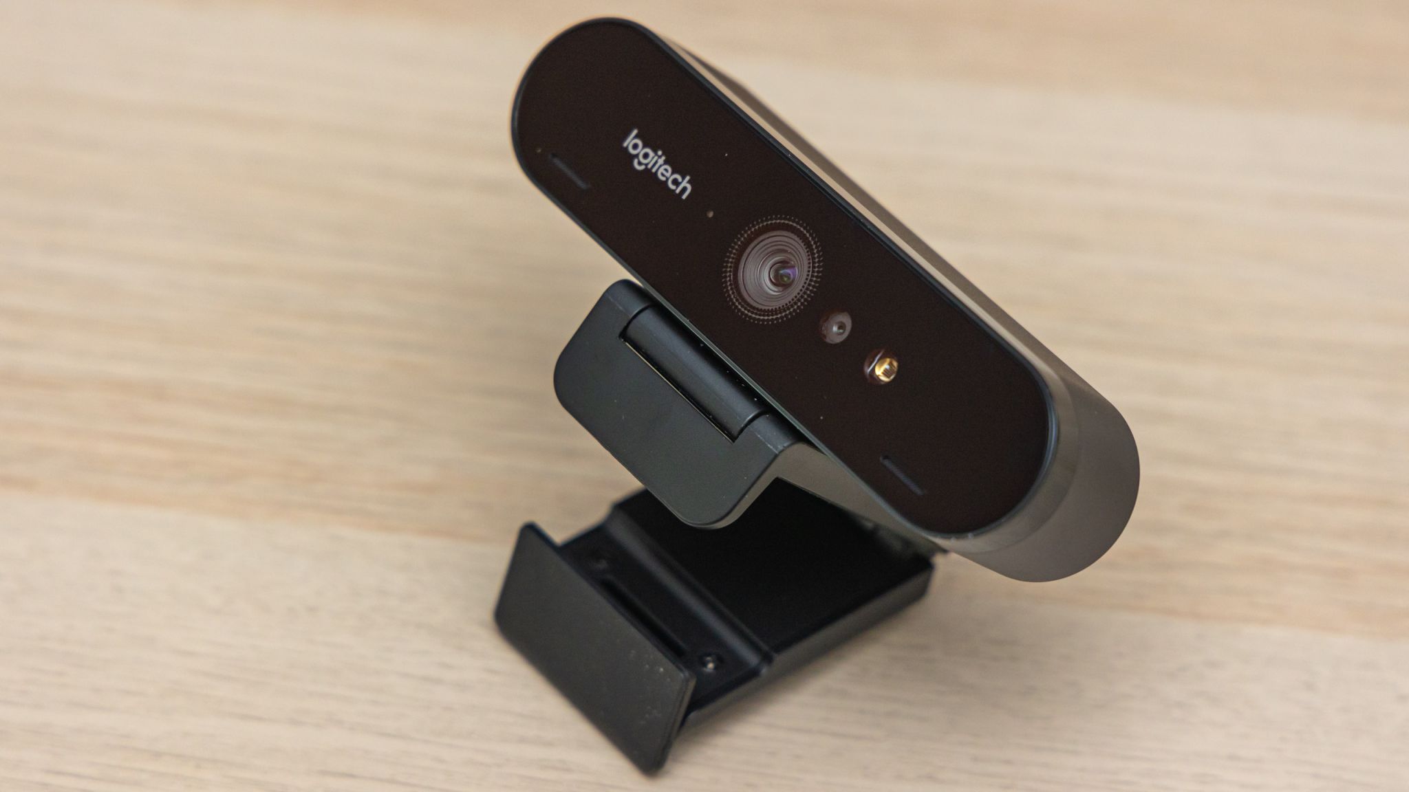 Веб-камера Logitech Brio (960-001106) — купить в интернет-магазине ...
