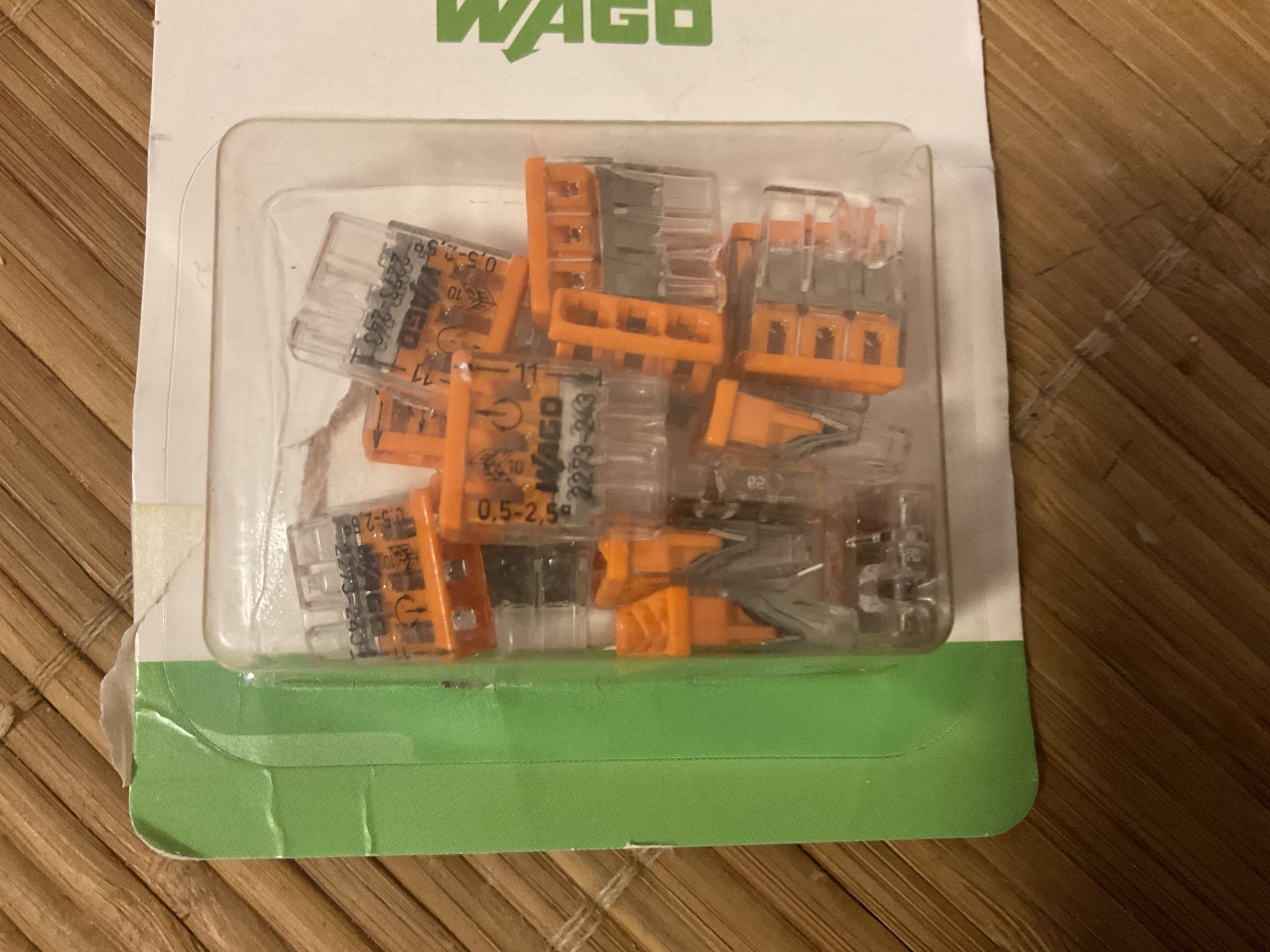 Wago 2273 с пастой. WAGO 2273-243. Клемма WAGO 2273-243. Клемма WAGO 2273-243, 6 шт.. 2273-243 Компактная 3-проводная клемма с паст.