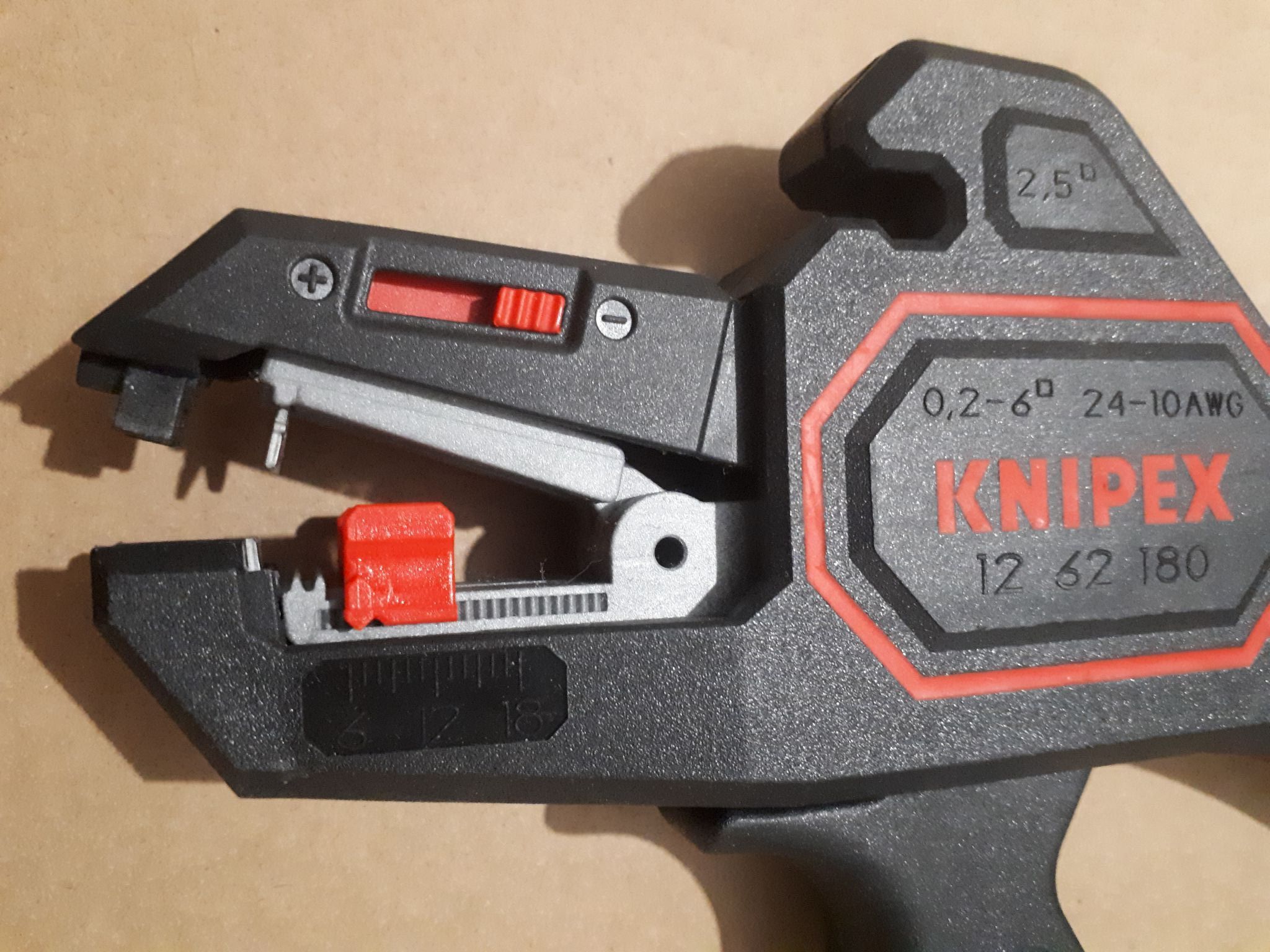 Стриппер автоматический KNIPEX KN-1262180SB, зачистка: ? 0.2 - 6 мм .