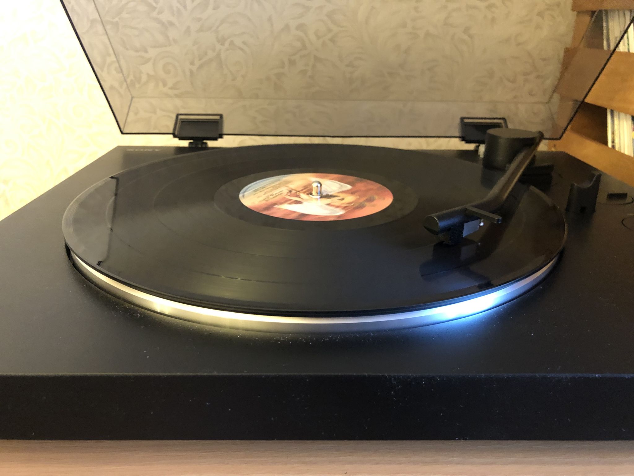 Виниловый проигрыватель Sony PS-LX310BT — купить в интернет-магазине ...
